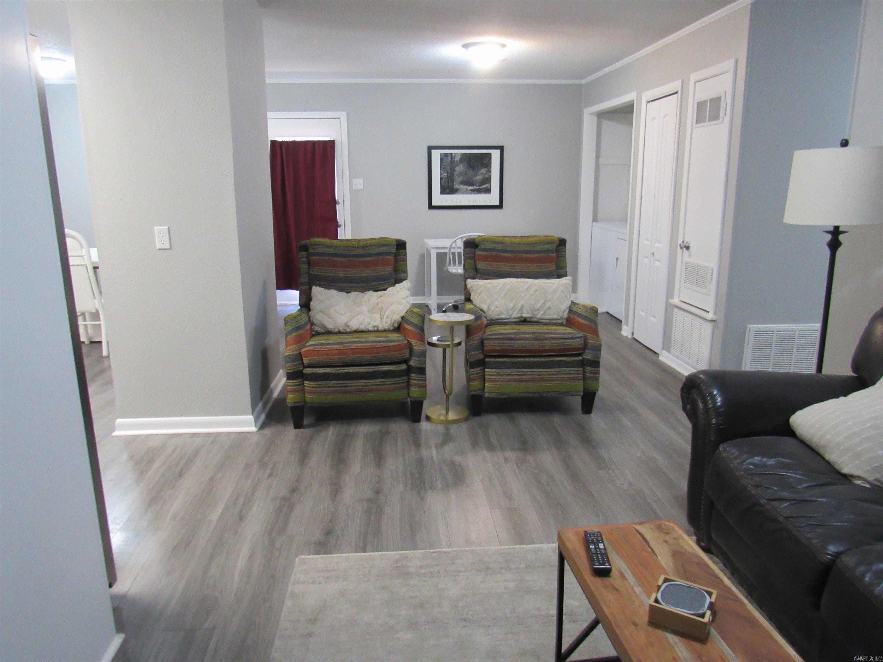 909  Shall  Jacksonville, AR