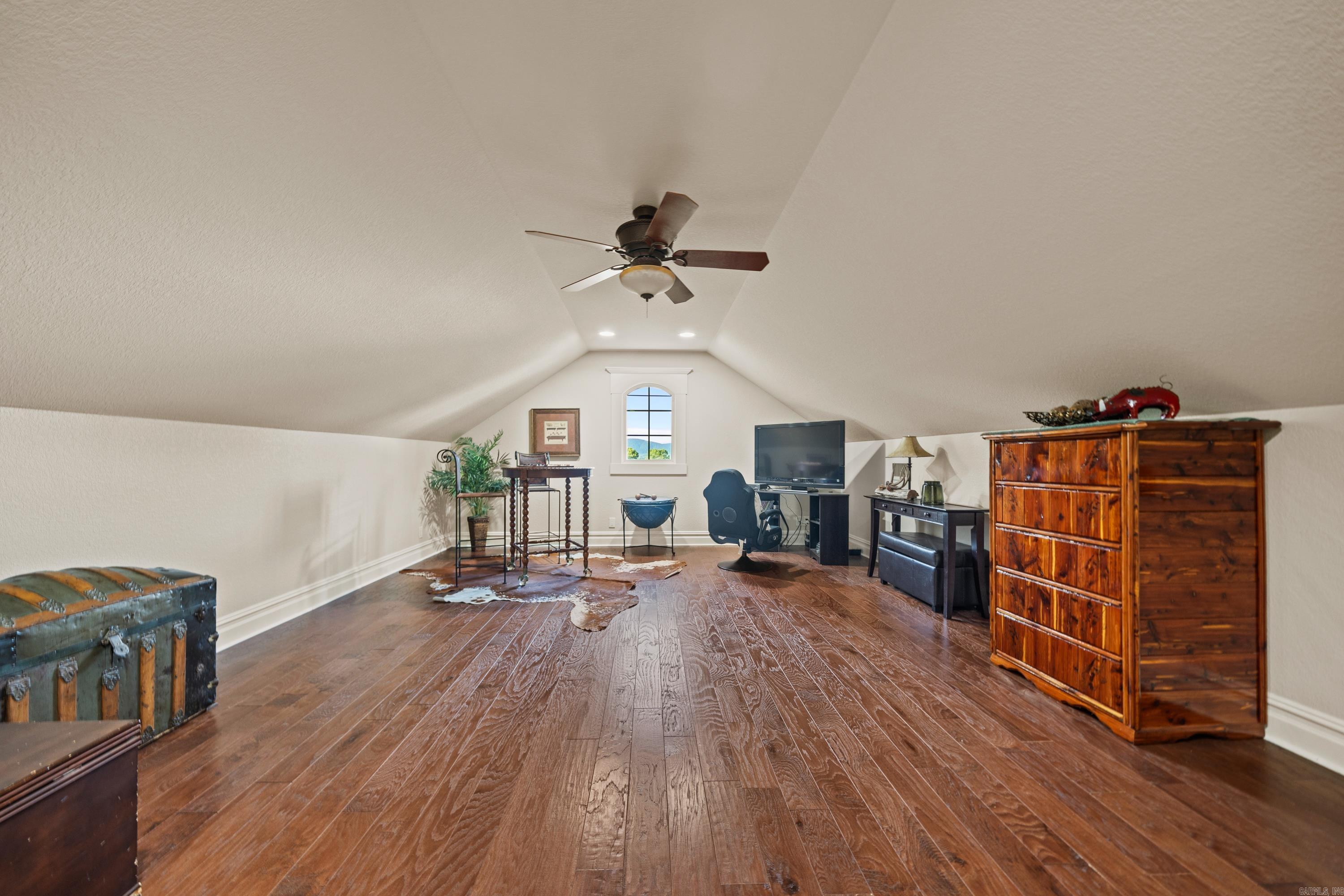 6 Stonegate Heights Hot Springs, AR 71913