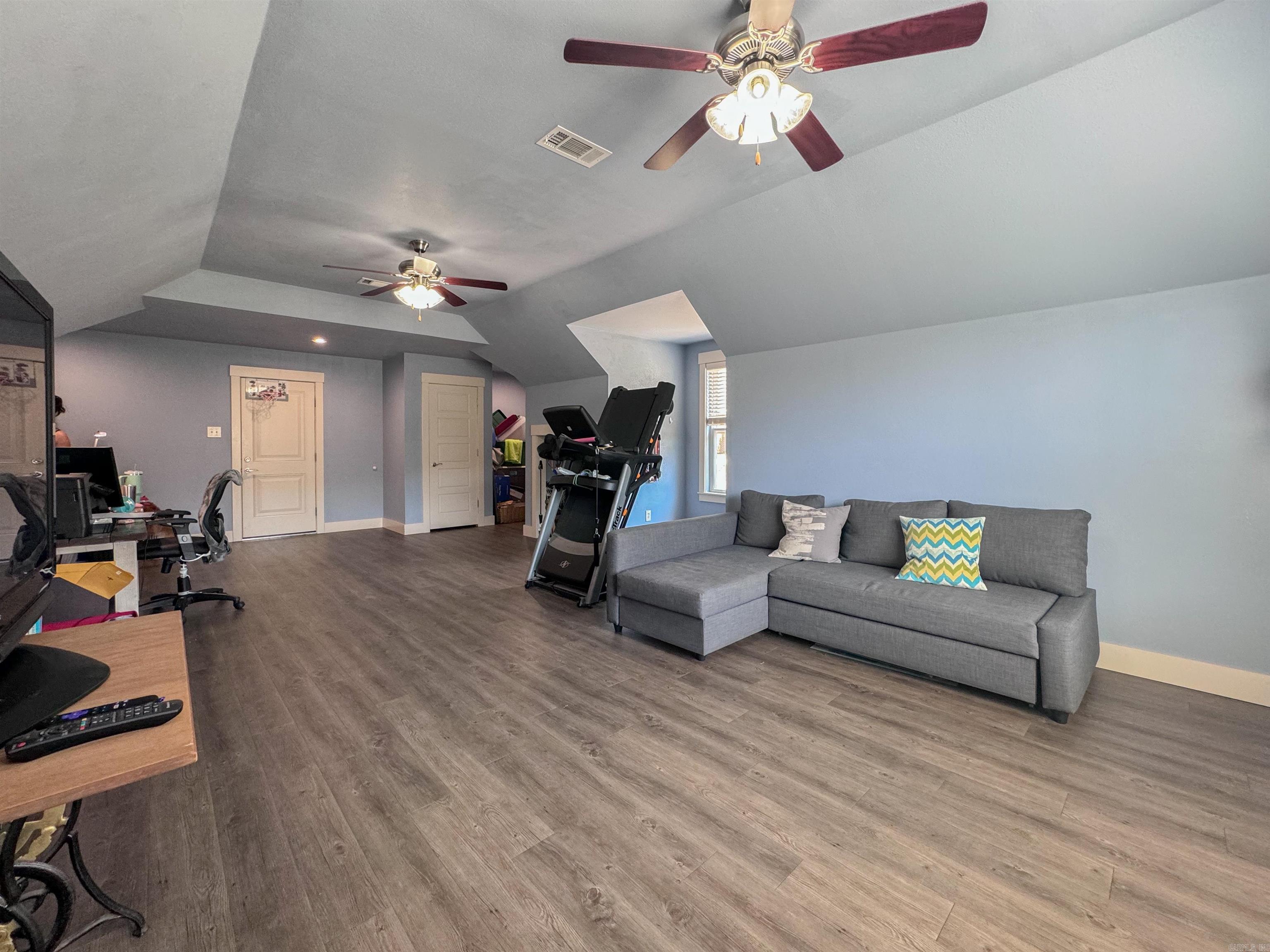 1011  MILLER  Benton, AR