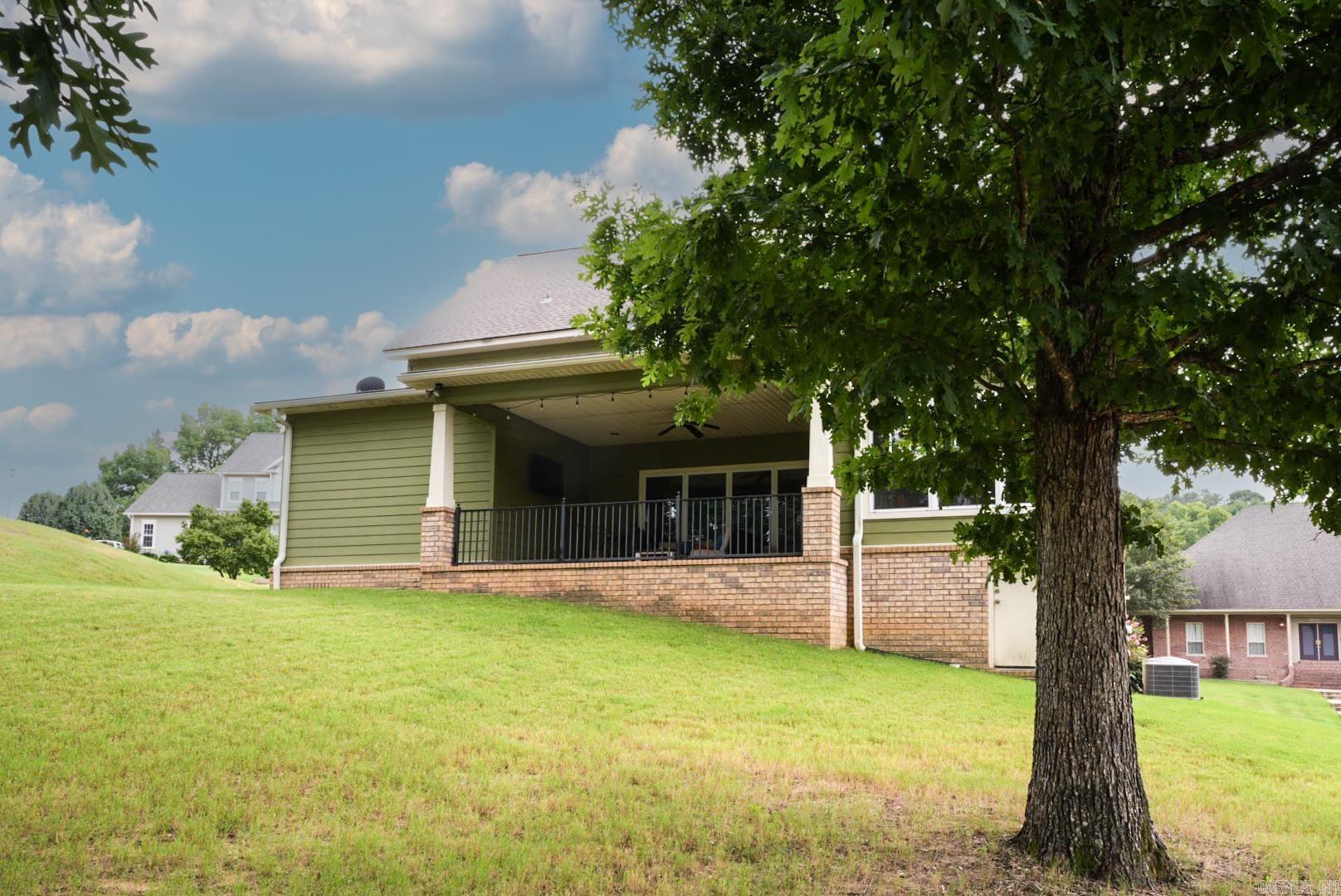 1011  MILLER  Benton, AR