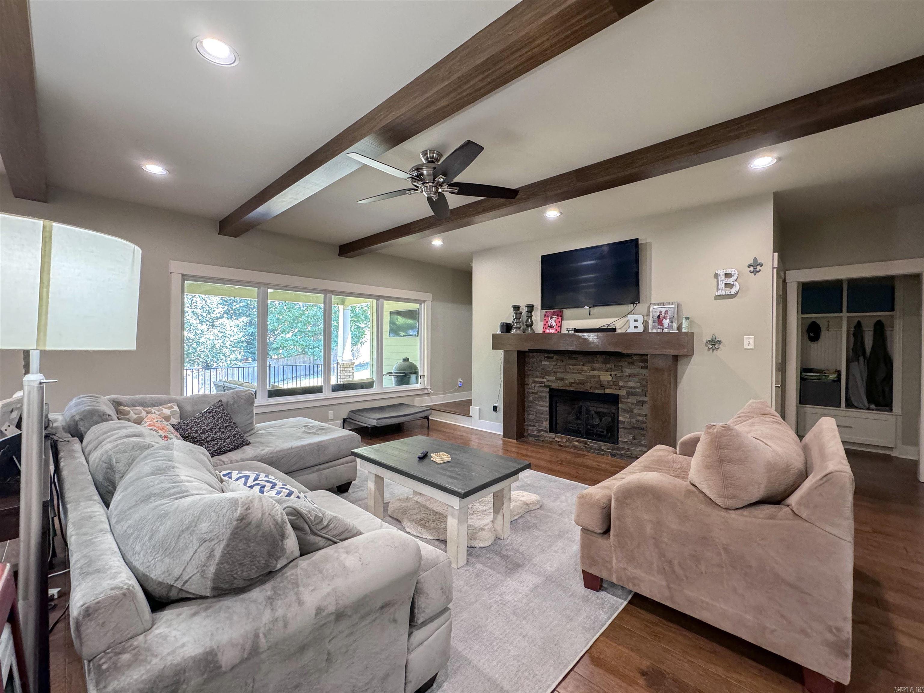 1011  MILLER  Benton, AR