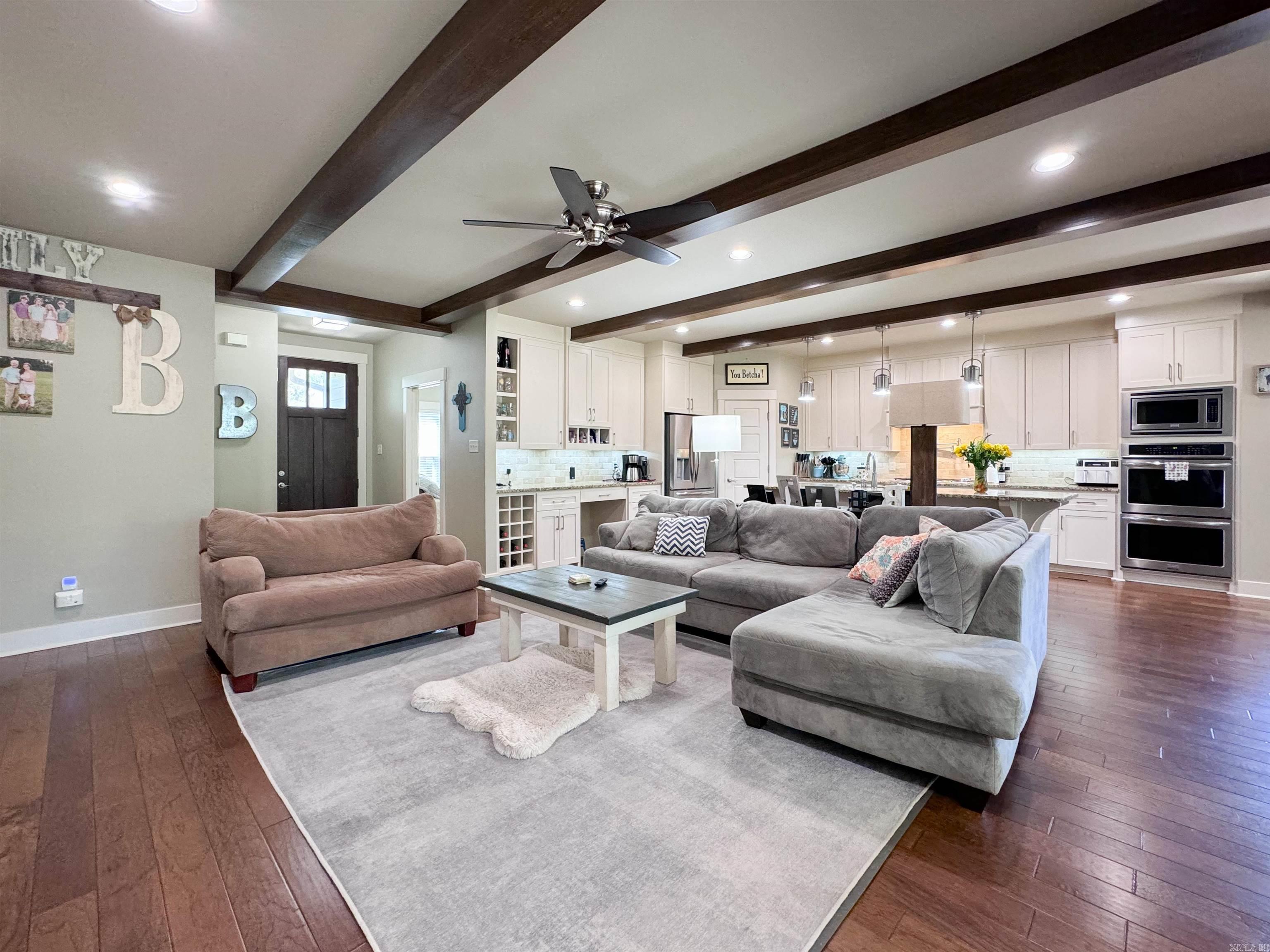 1011  MILLER  Benton, AR