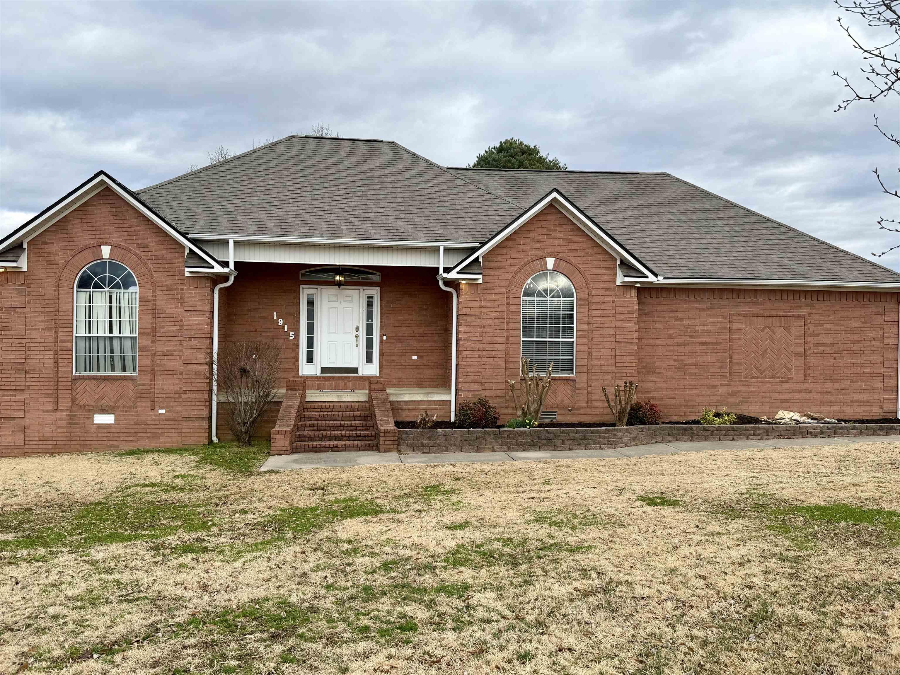 1915 N 29  Paragould, AR