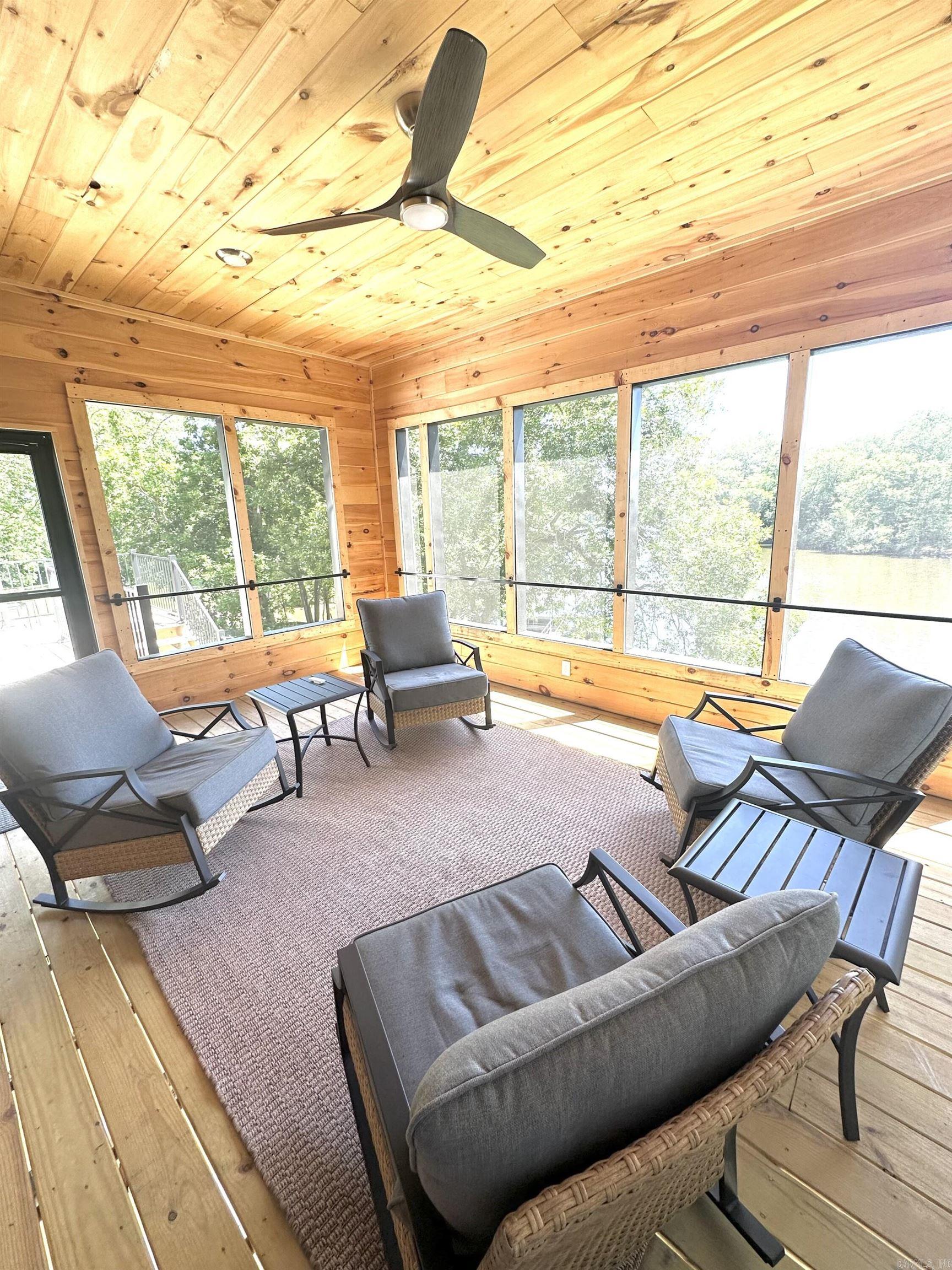 132 state Drive Searcy, AR 72143