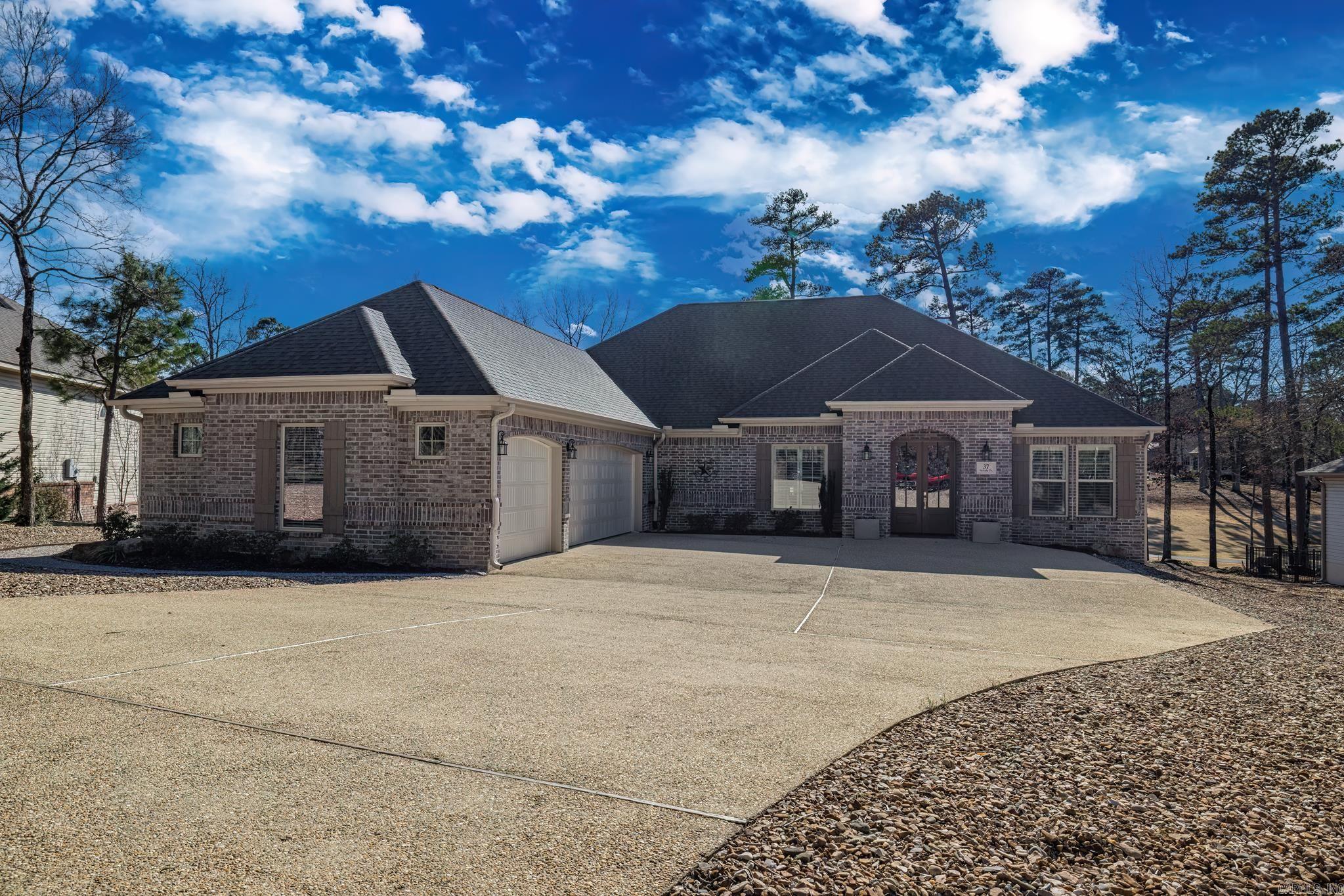 37  Fachado  Hot Springs Village, AR