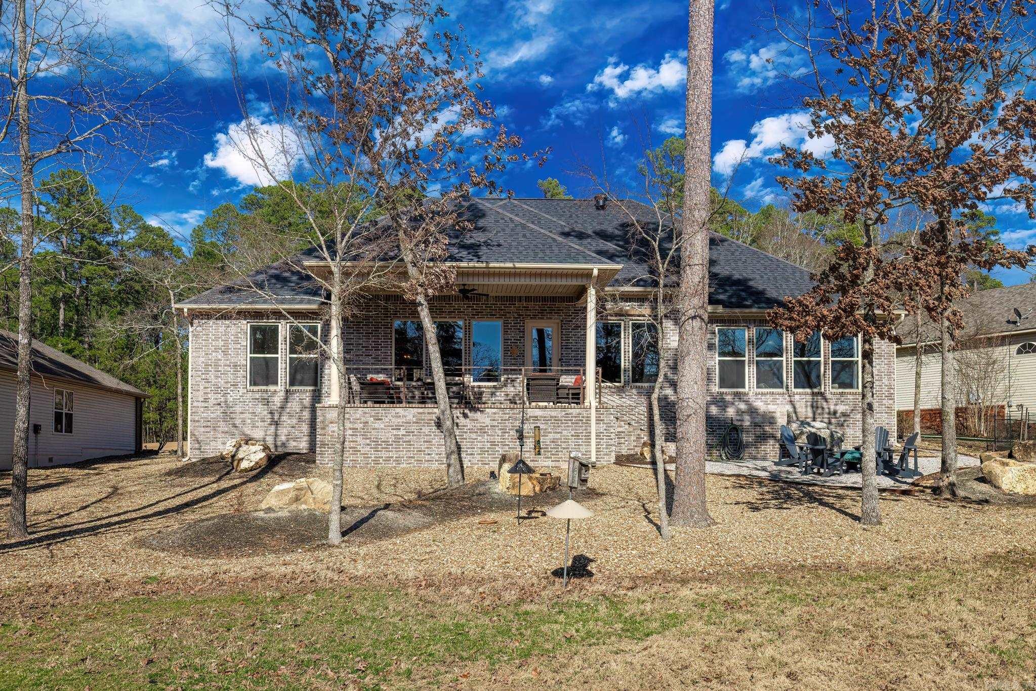37  Fachado  Hot Springs Village, AR