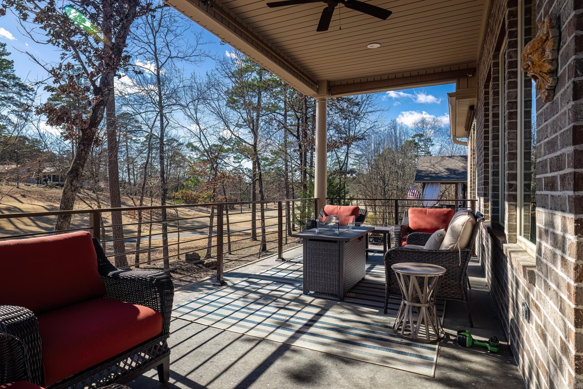 37  Fachado  Hot Springs Village, AR