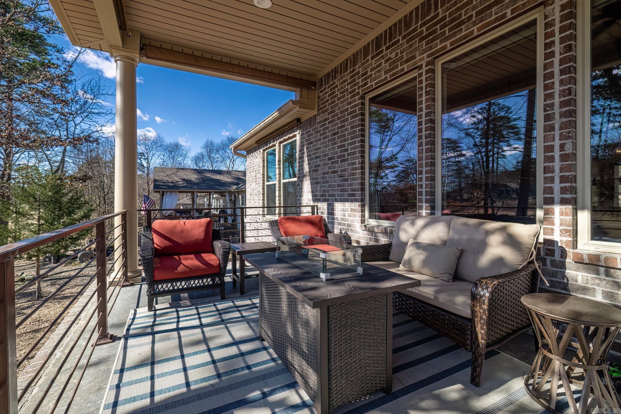 37  Fachado  Hot Springs Village, AR