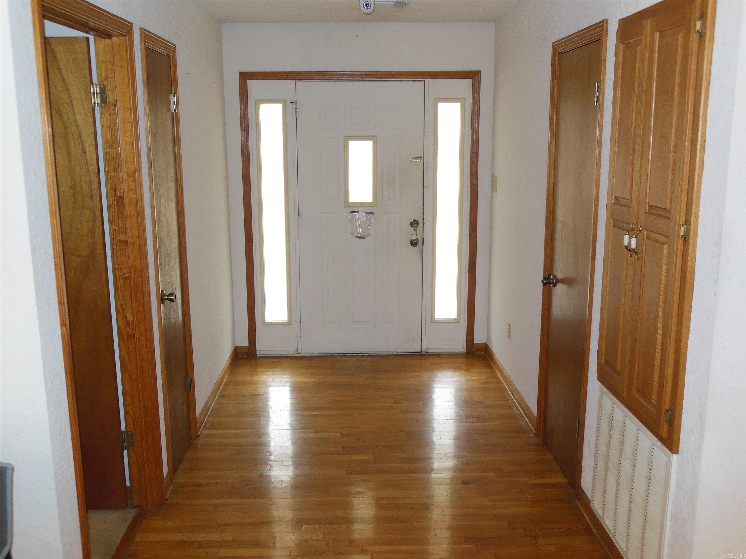 2080  Country Club  Malvern, AR