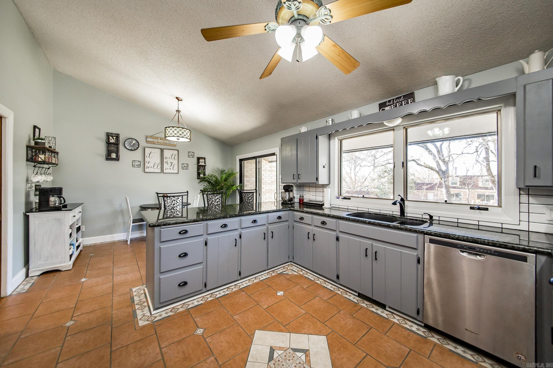 108  Ridgewood  Hot Springs, AR