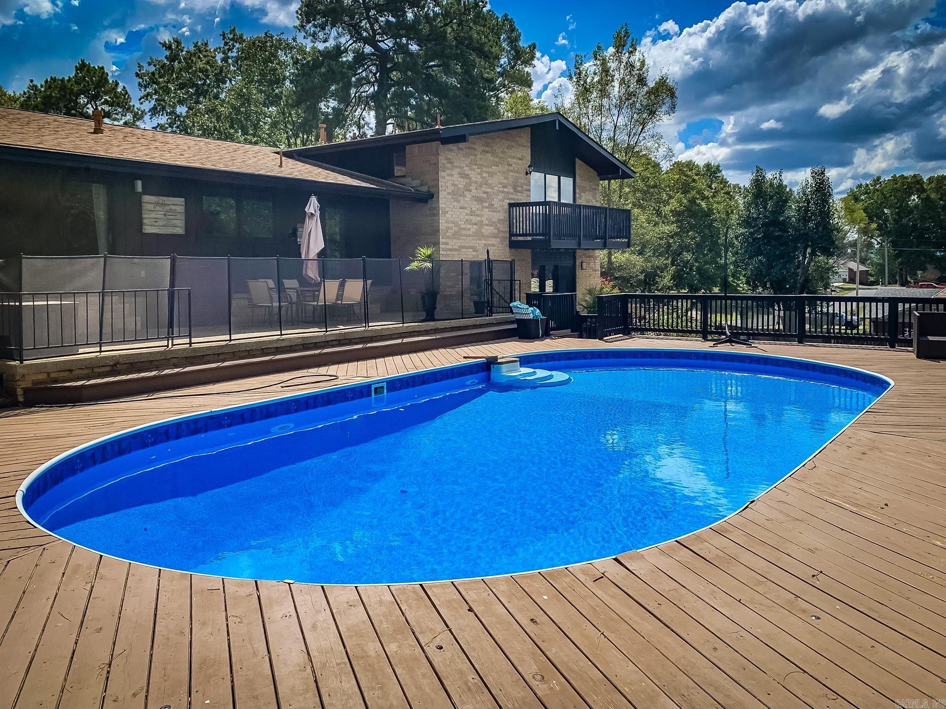 108  Ridgewood  Hot Springs, AR