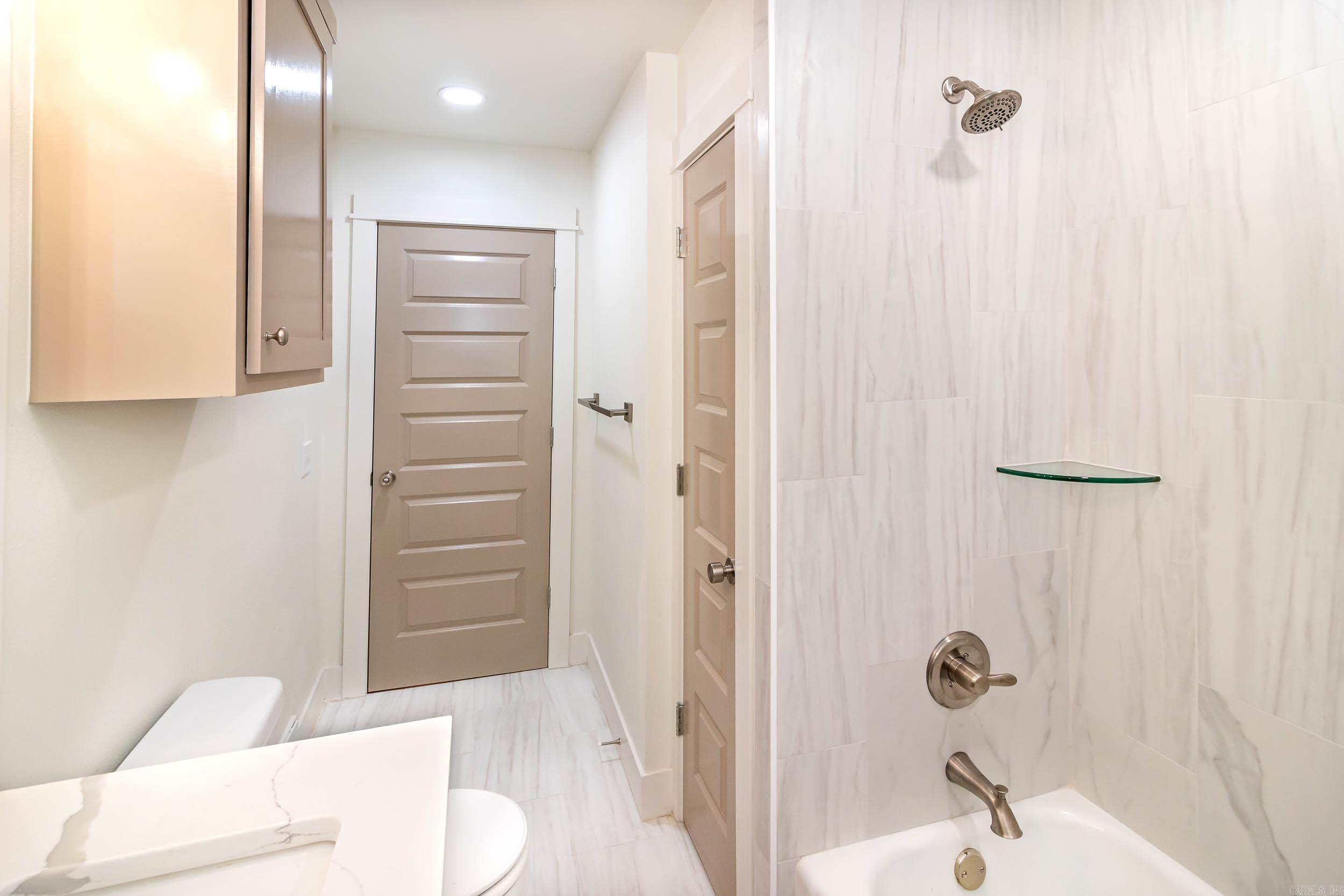 394 N Fletcher  Fayetteville, AR