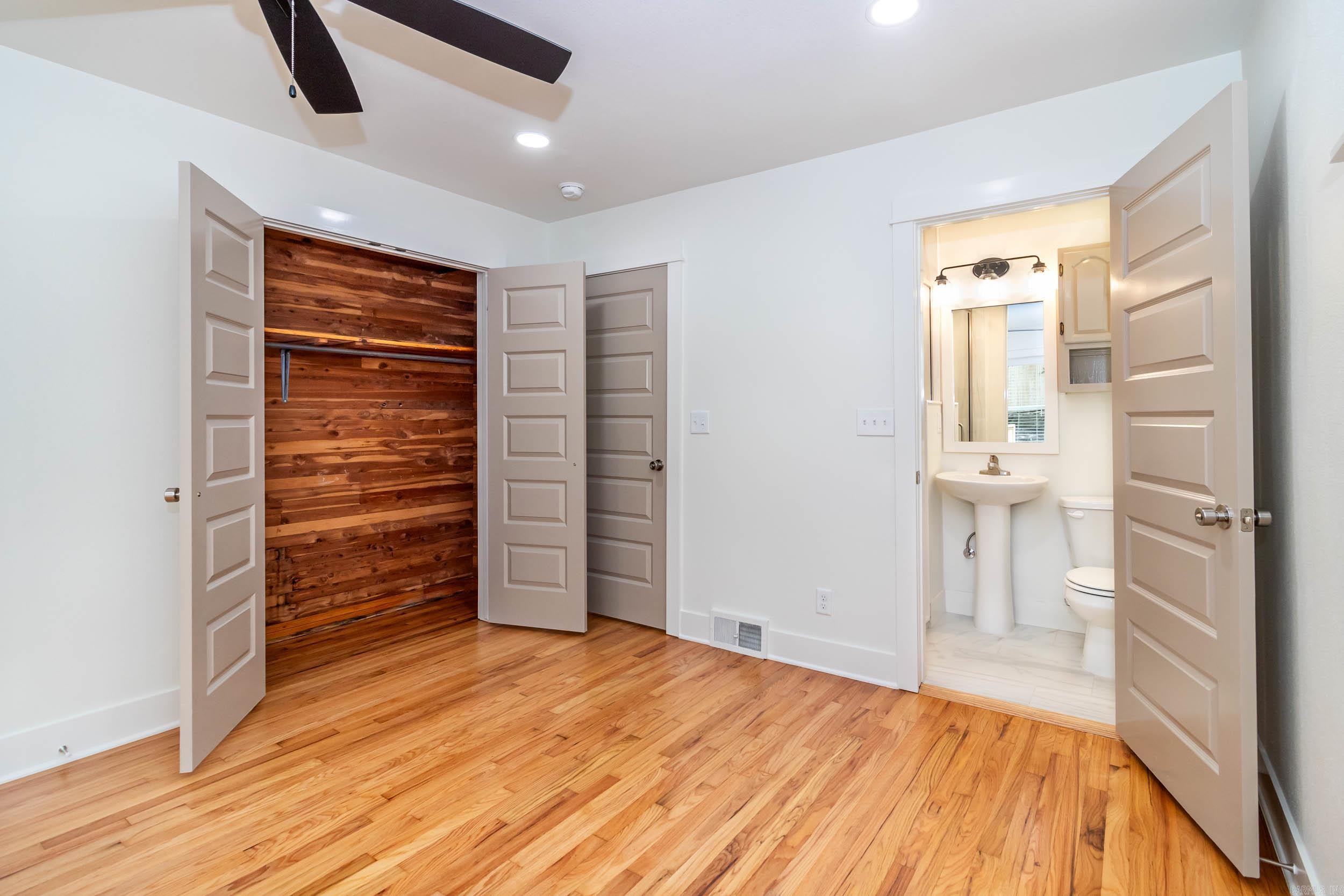 394 N Fletcher  Fayetteville, AR
