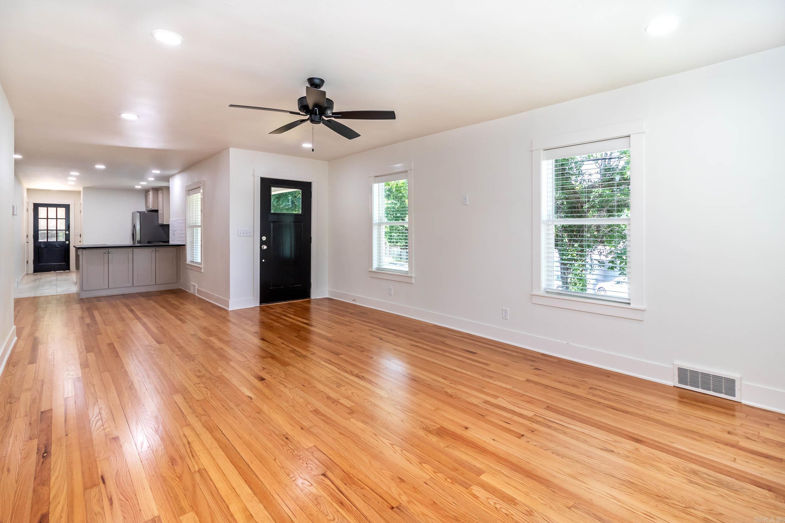 394 N Fletcher  Fayetteville, AR