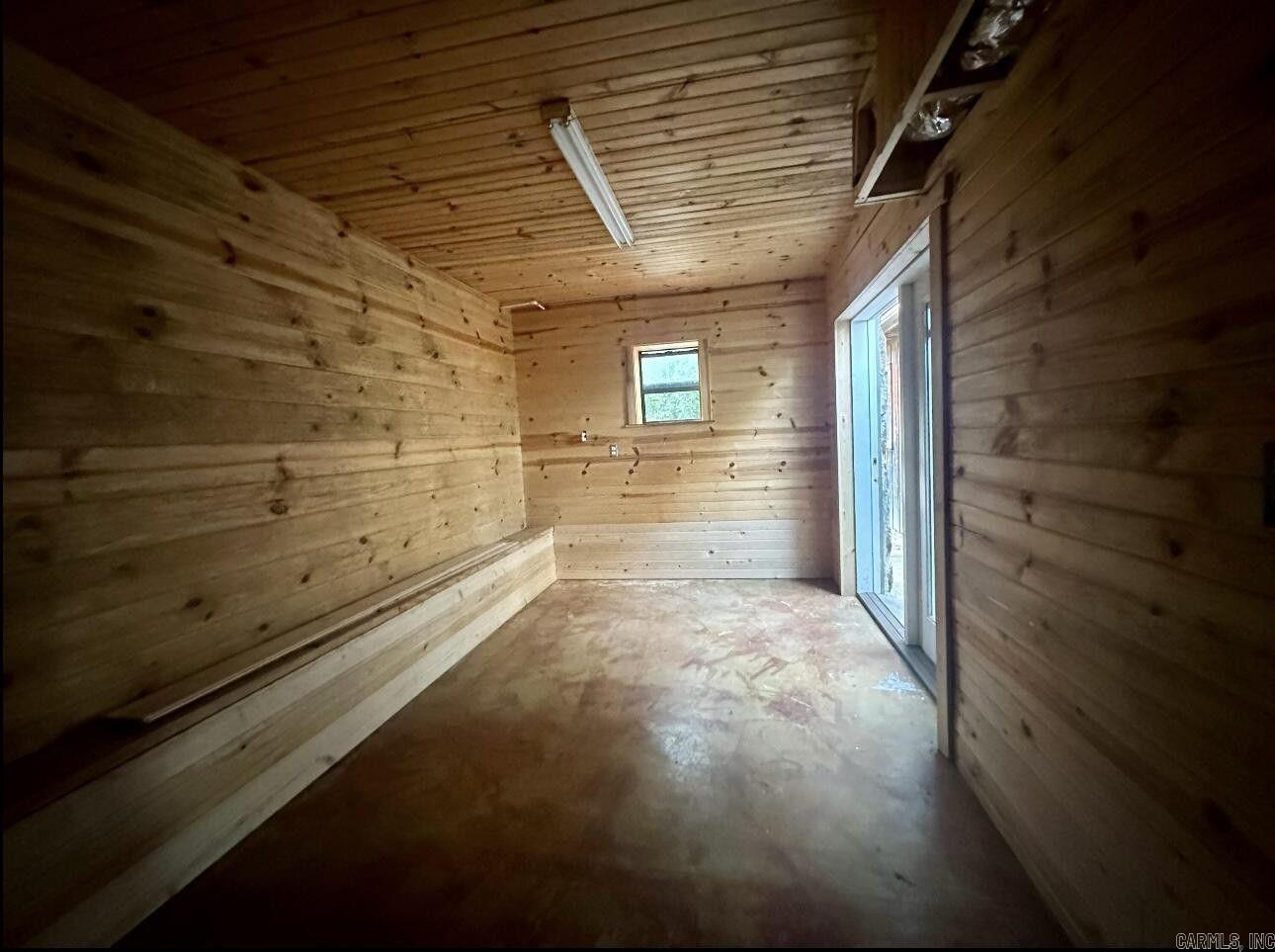 168  Riverview  Mammoth Spring, AR