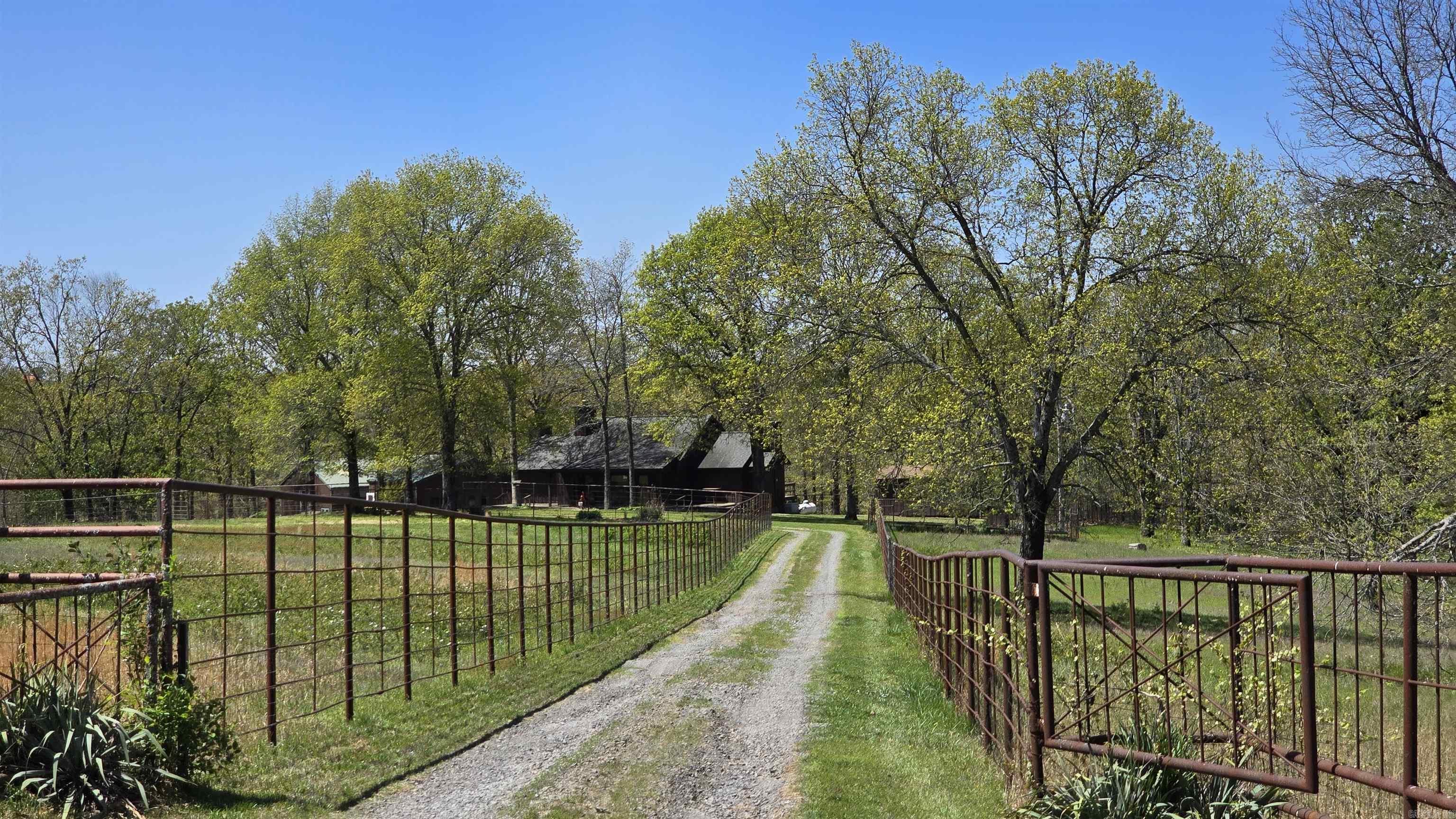 1169  Zachary Ln  Clinton, AR