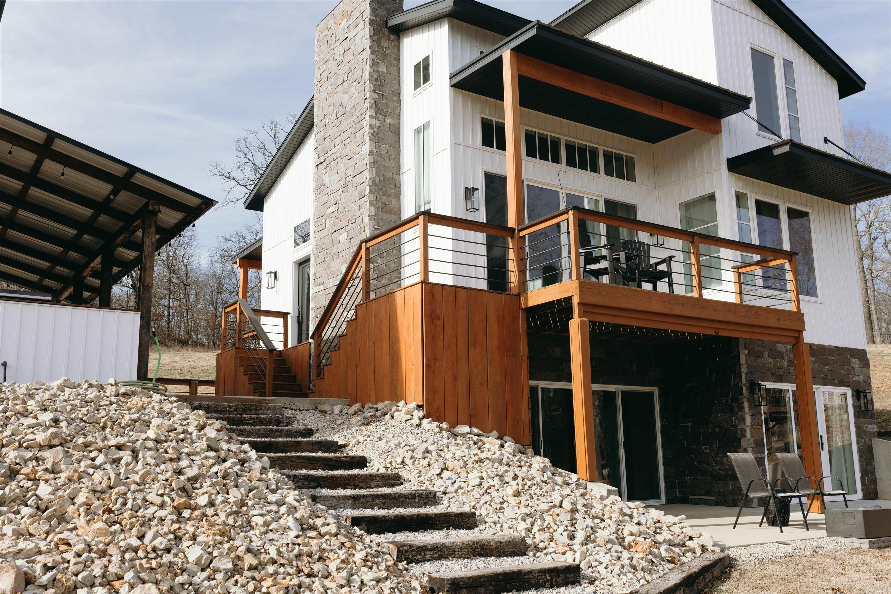 101  Emerald  Horseshoe Bend, AR