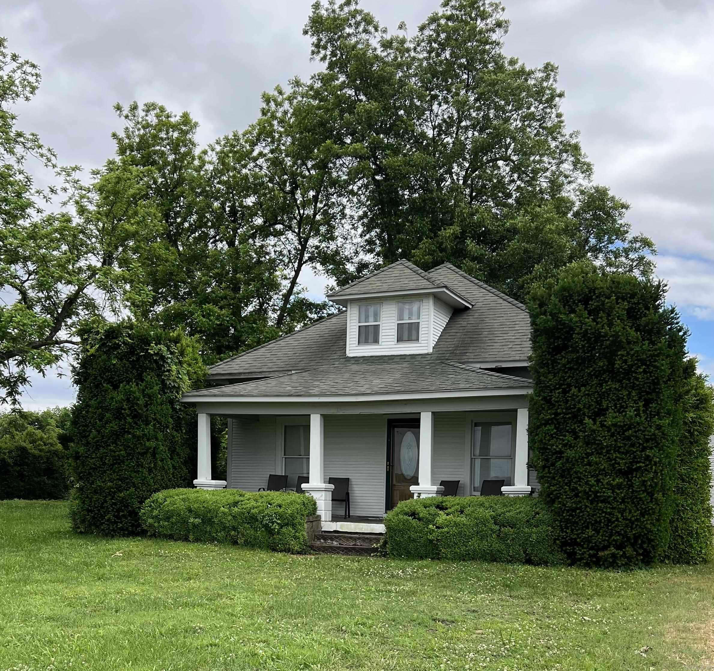 1577 E Main St  Piggott, AR