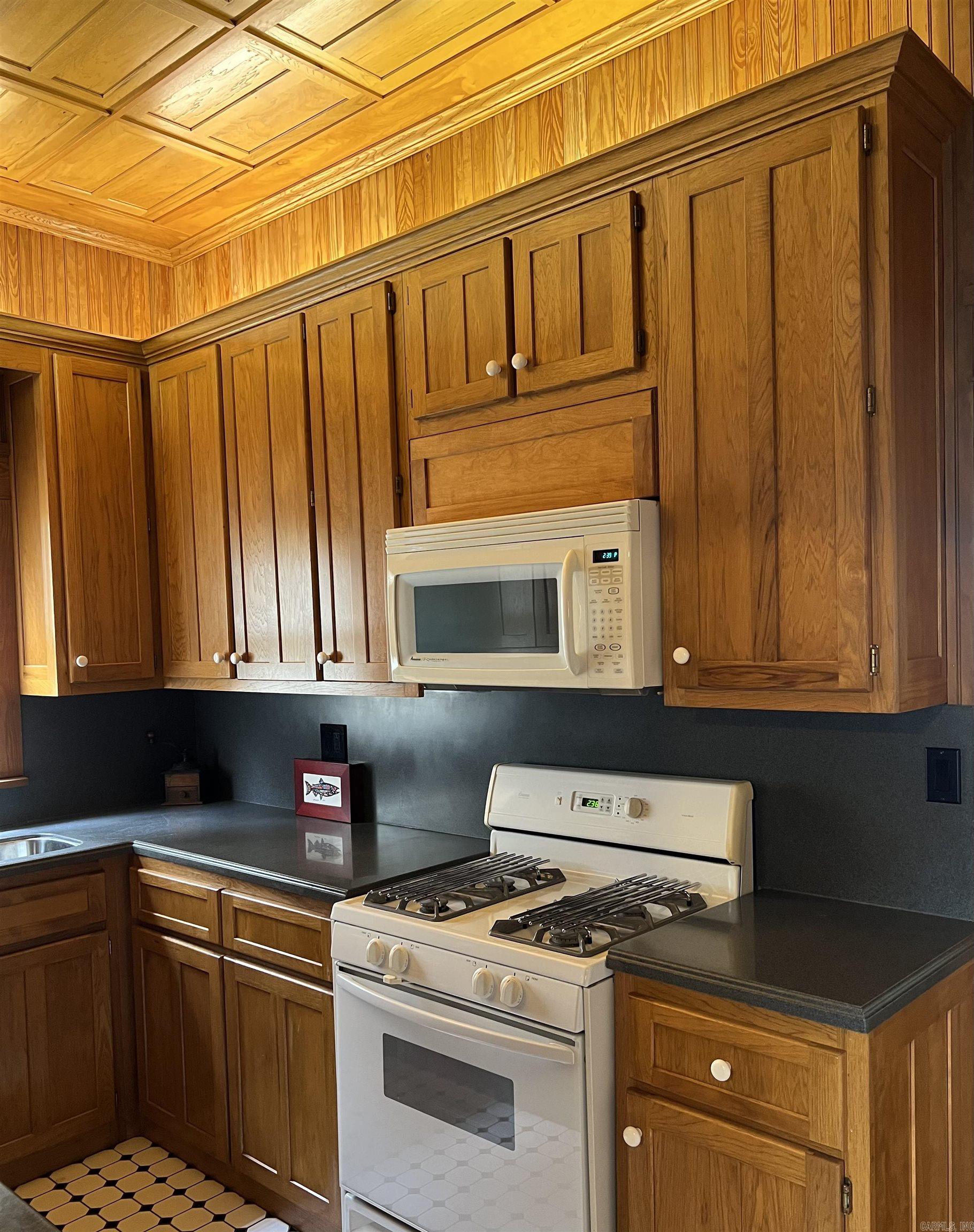 1577 E Main St  Piggott, AR