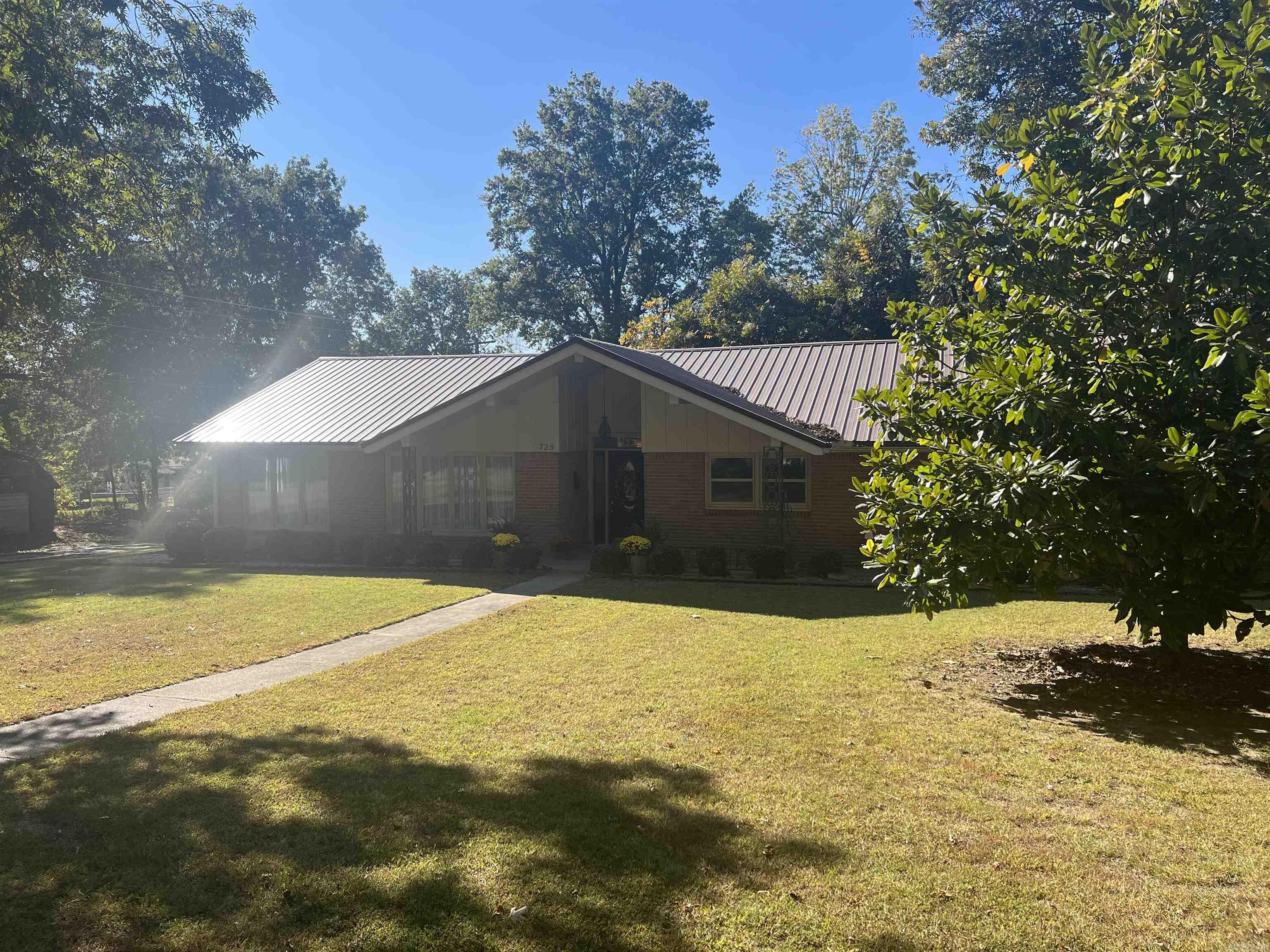 728 N 5Th Ave  Piggott, AR