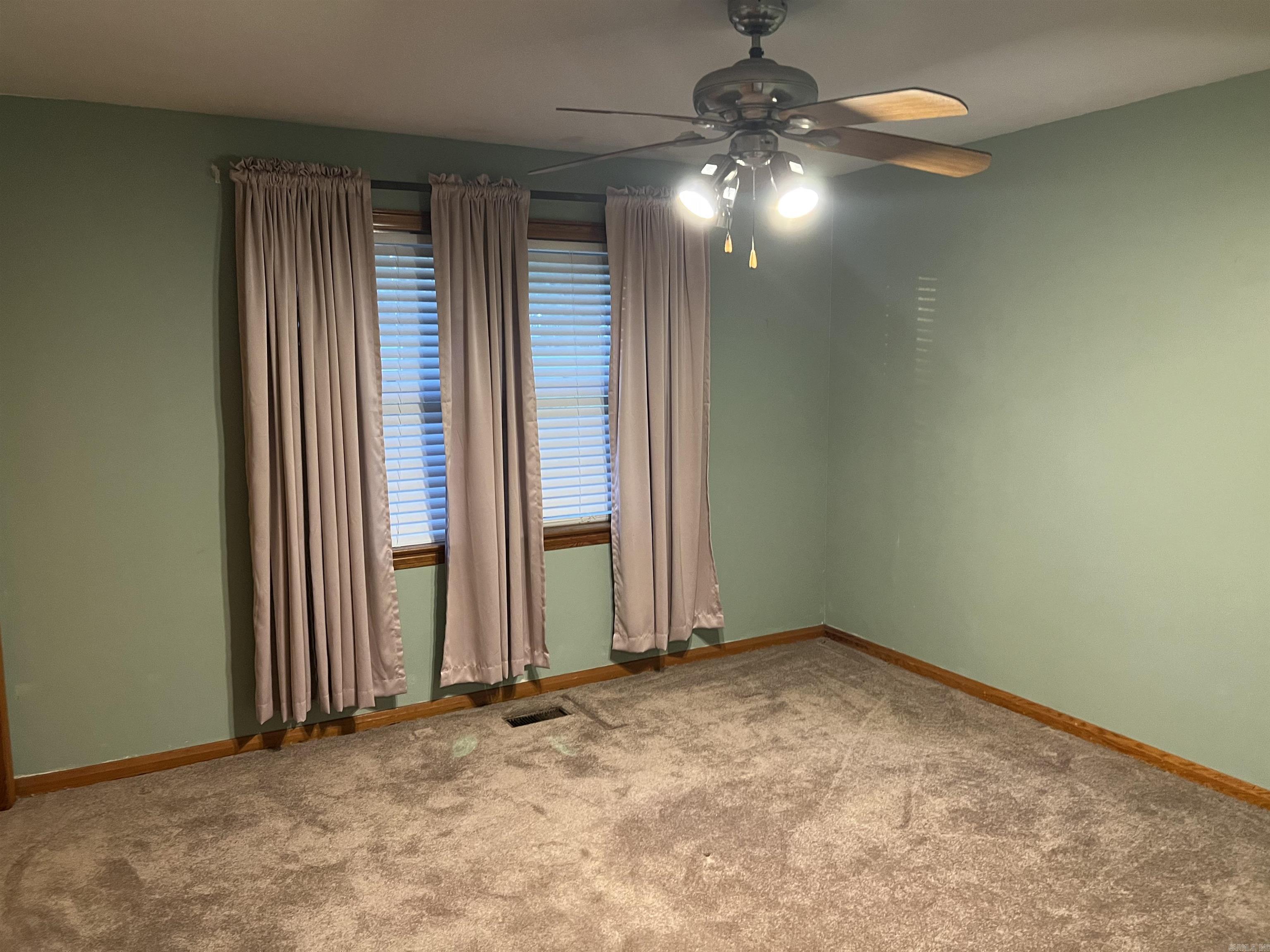 1120 W North St  Piggott, AR