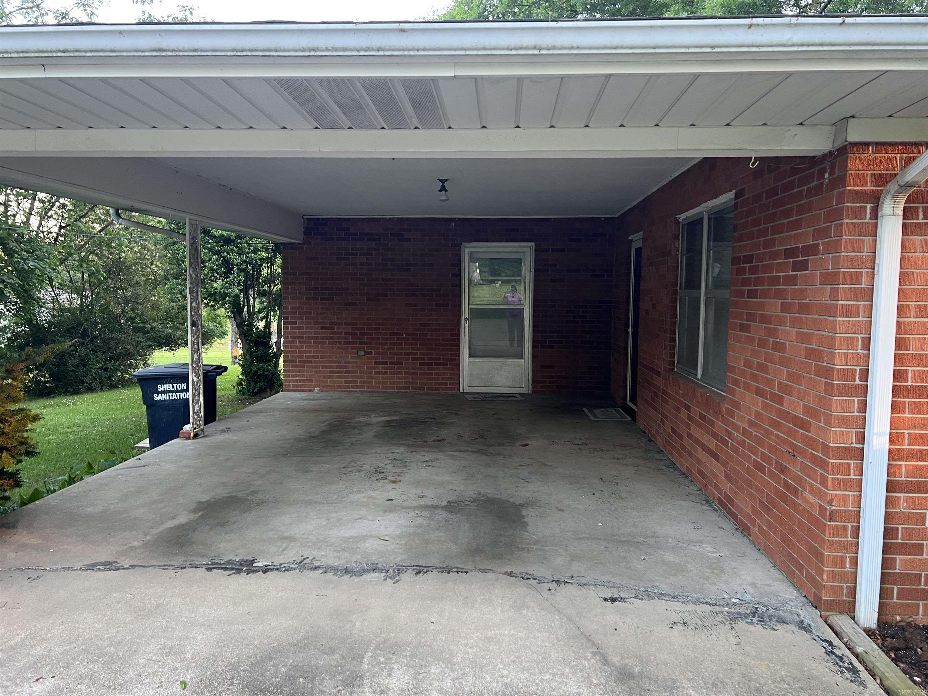 1120 W North St  Piggott, AR