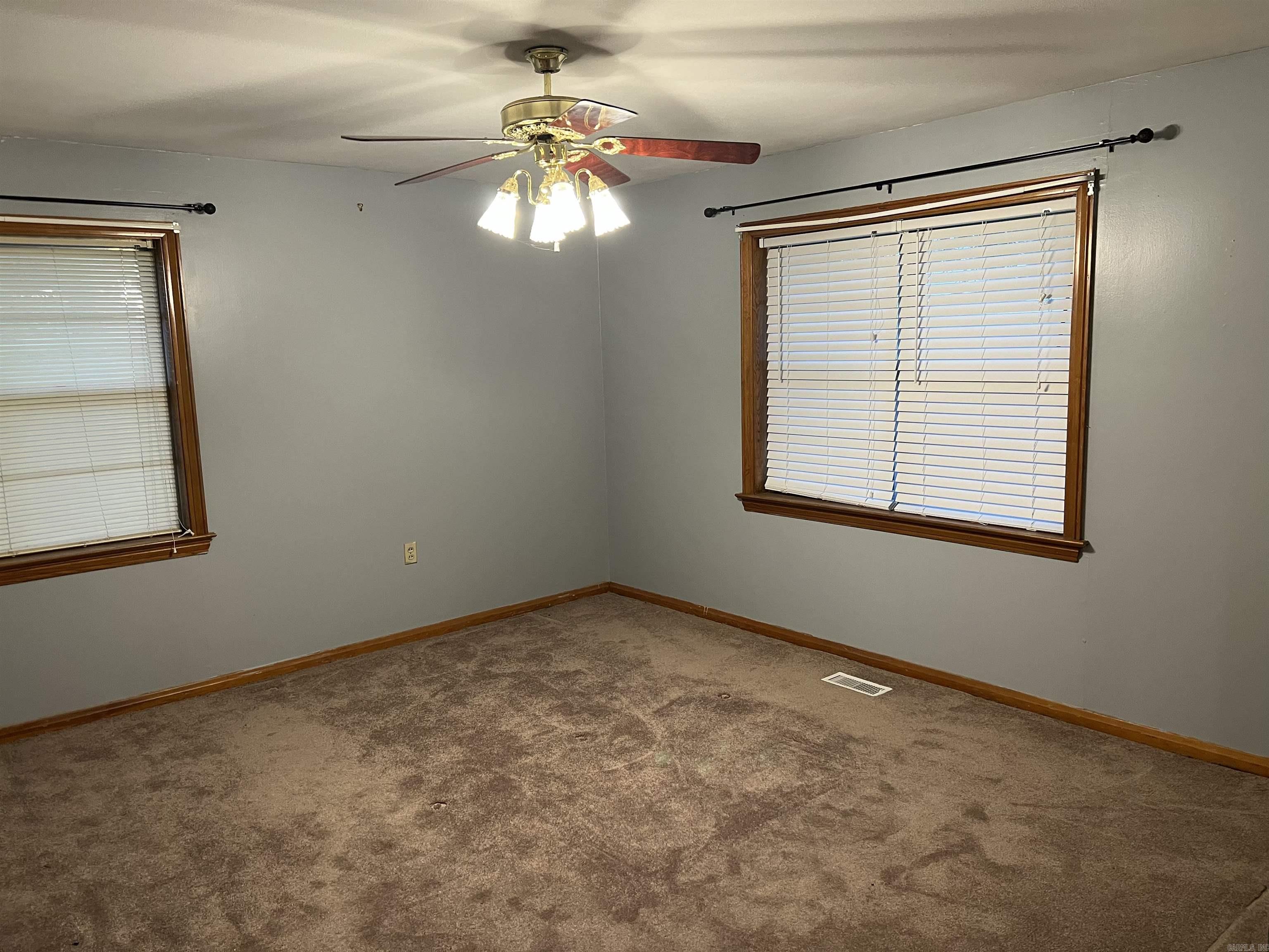 1120 W North St  Piggott, AR