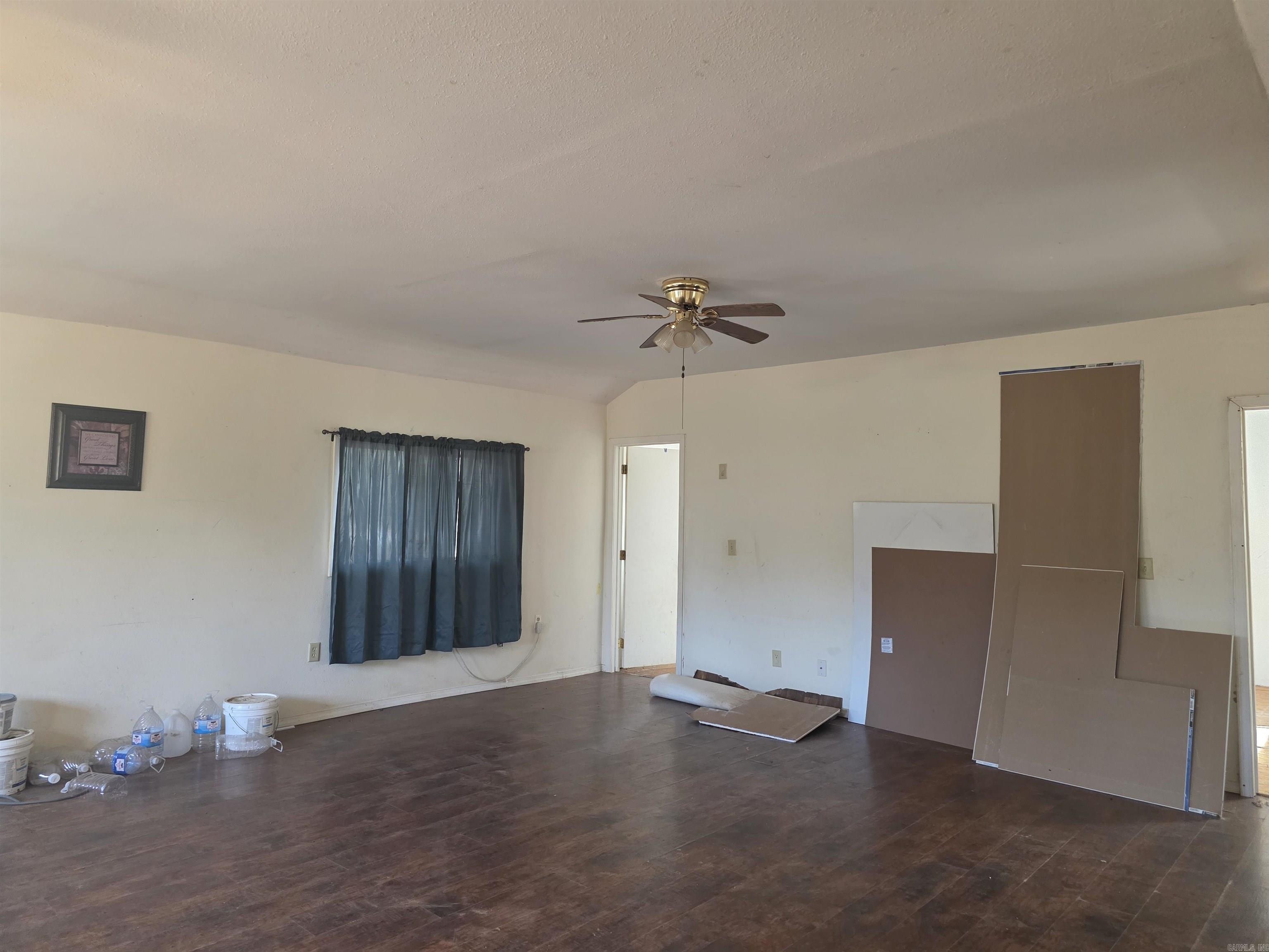 210  Ridge  Mena, AR