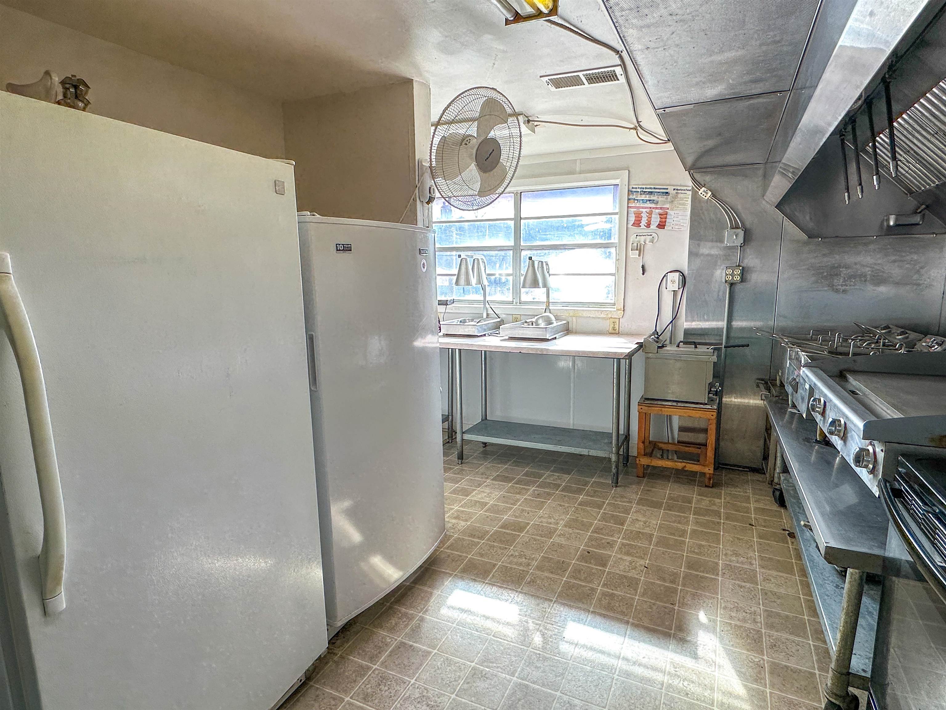 107 E Main  Hardy, AR