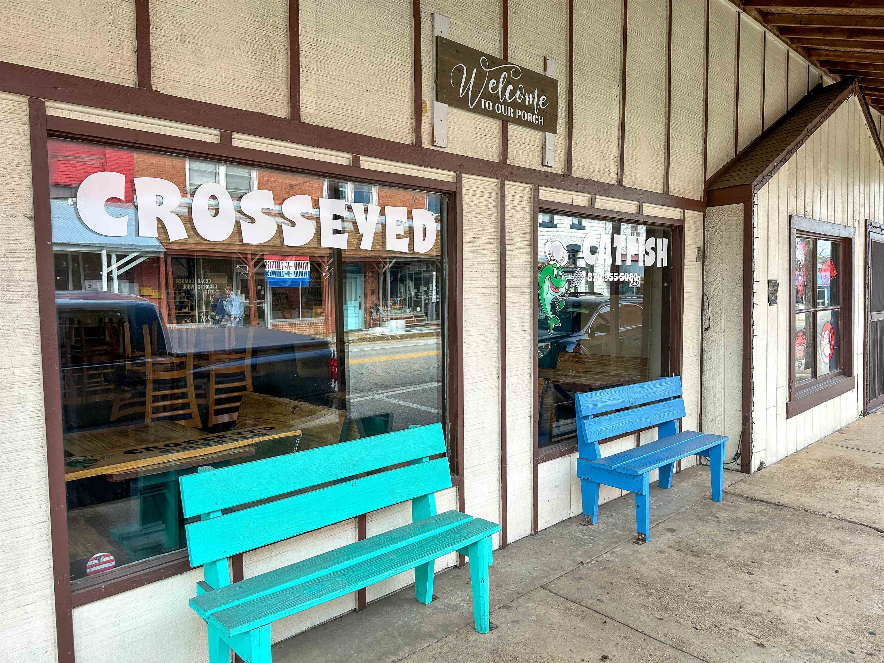 107 E Main  Hardy, AR