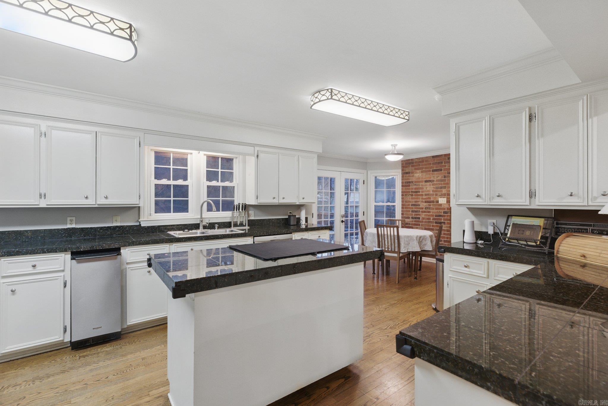 13708  Abinger  Little Rock, AR