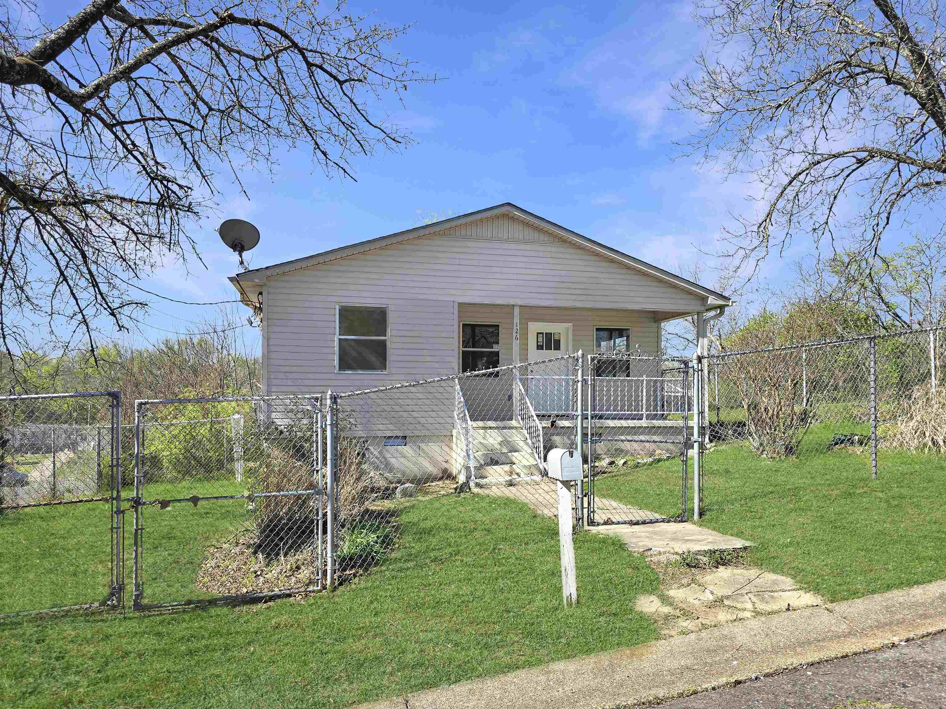 126  Maiden  Hot Springs, AR