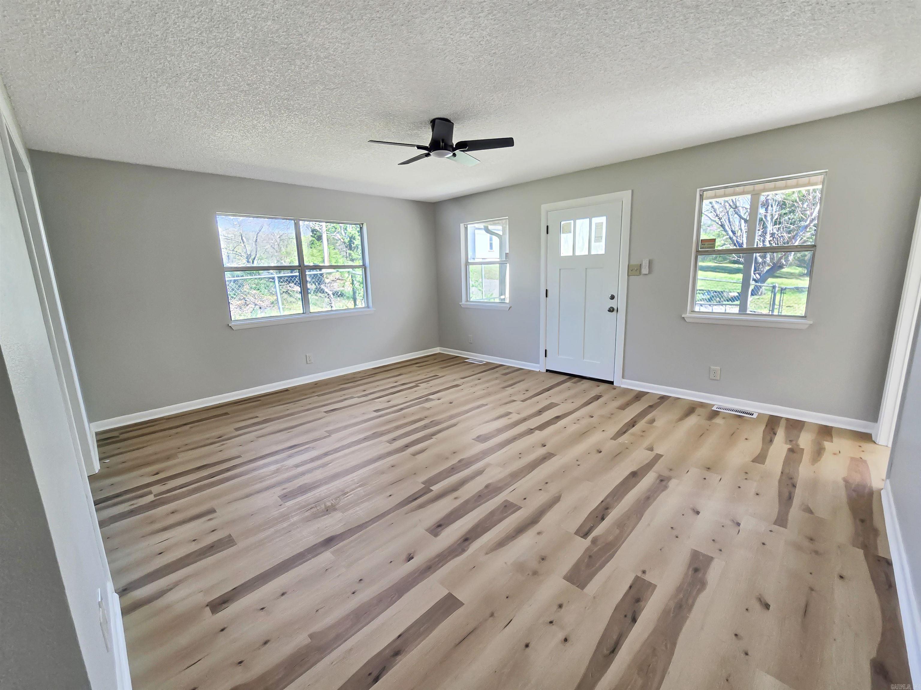 126  Maiden  Hot Springs, AR