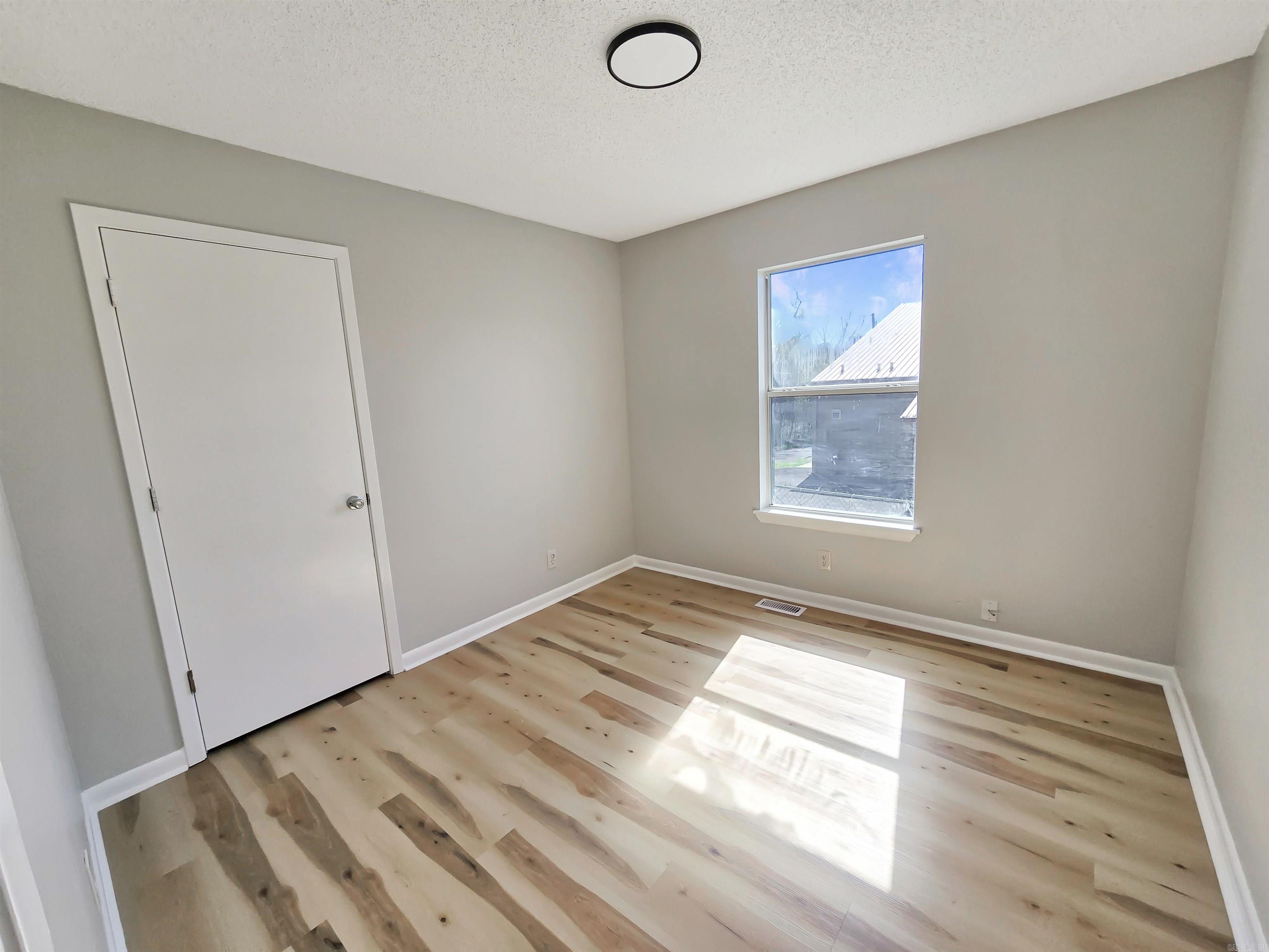 126  Maiden  Hot Springs, AR