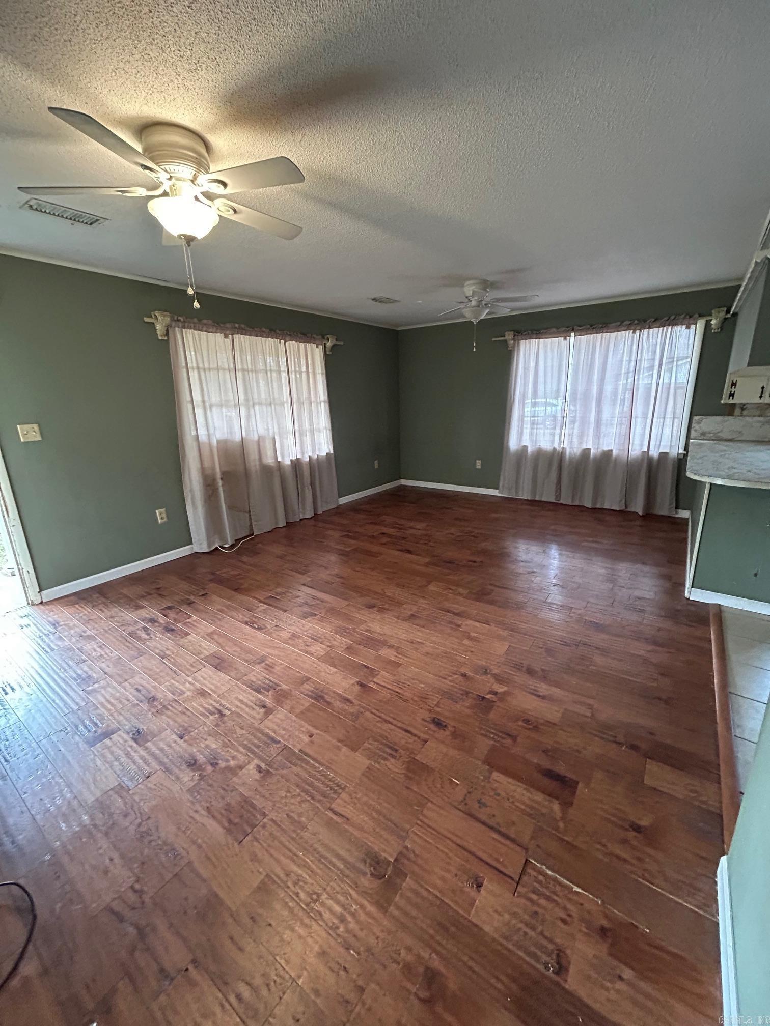 806 W College  Beebe, AR