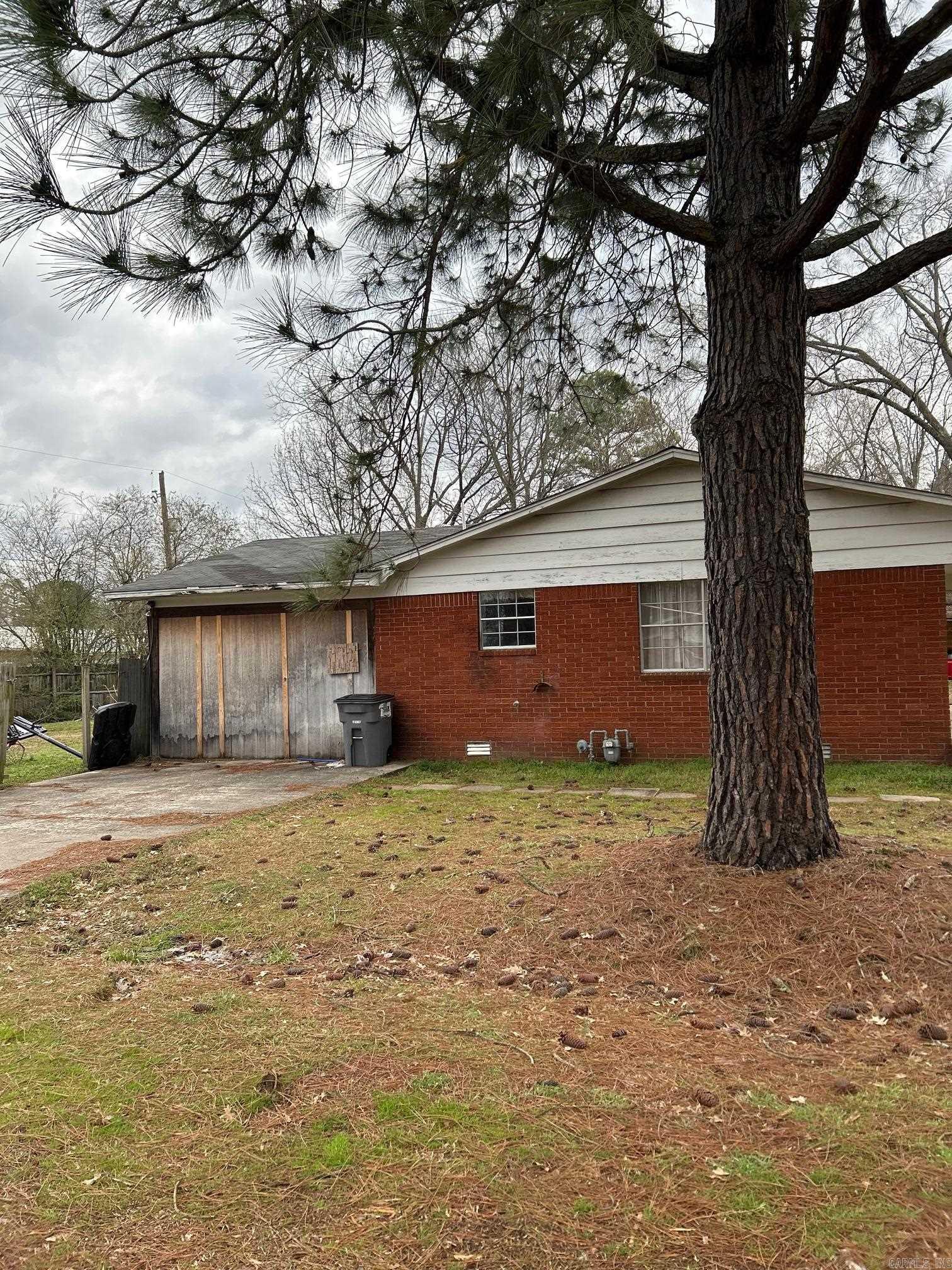 806 W College  Beebe, AR