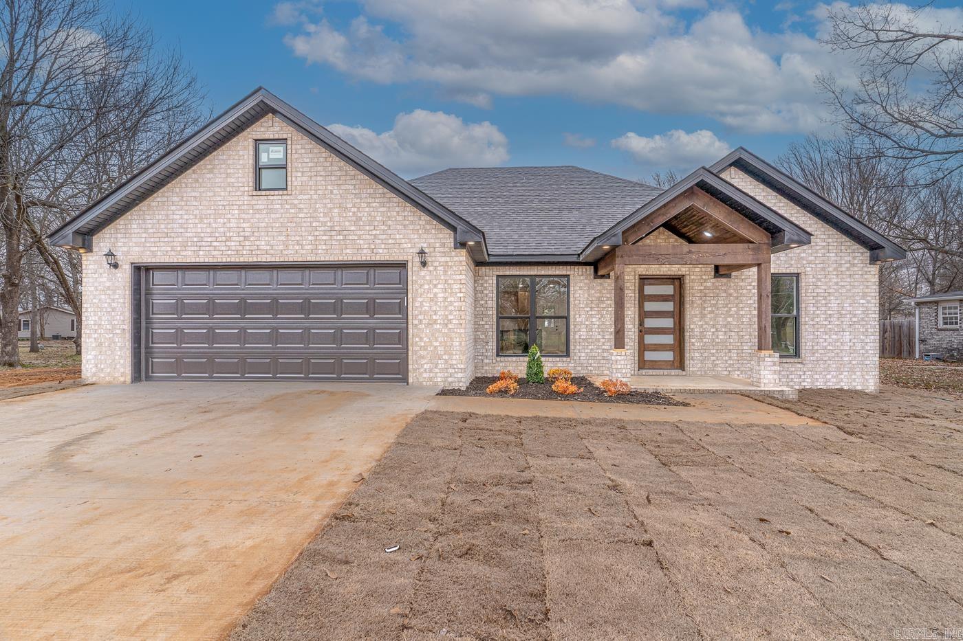 104  Michael  Bono, AR