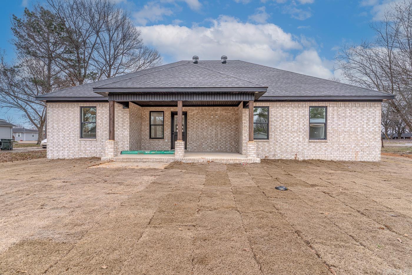 104  Michael  Bono, AR