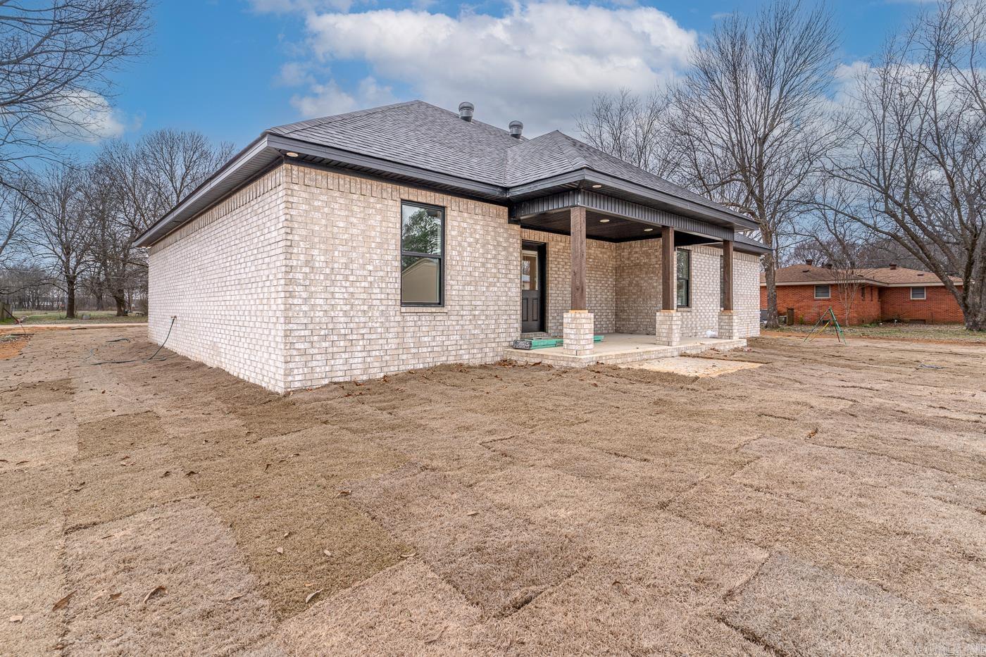 104  Michael  Bono, AR