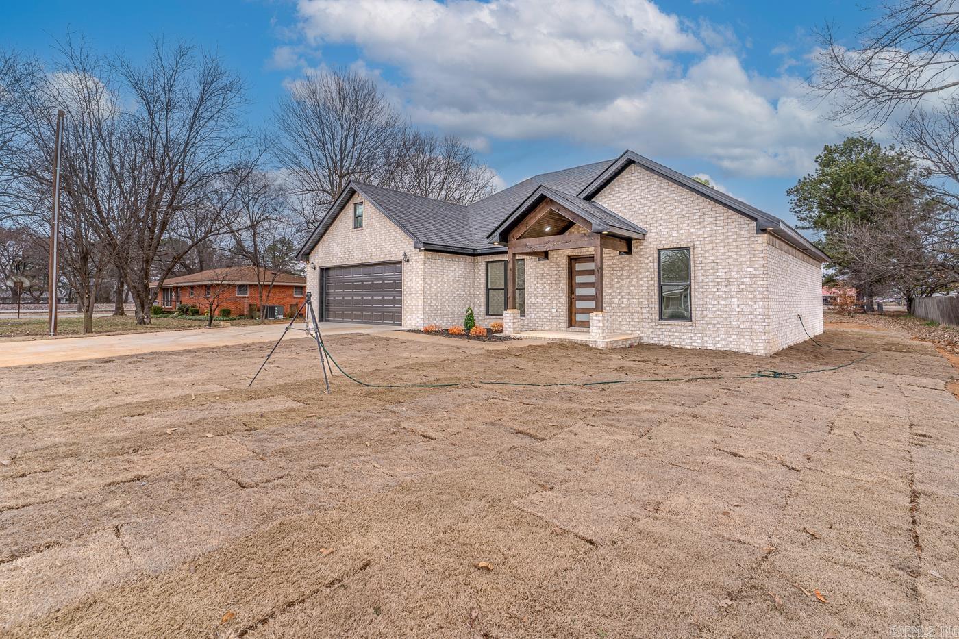 104  Michael  Bono, AR