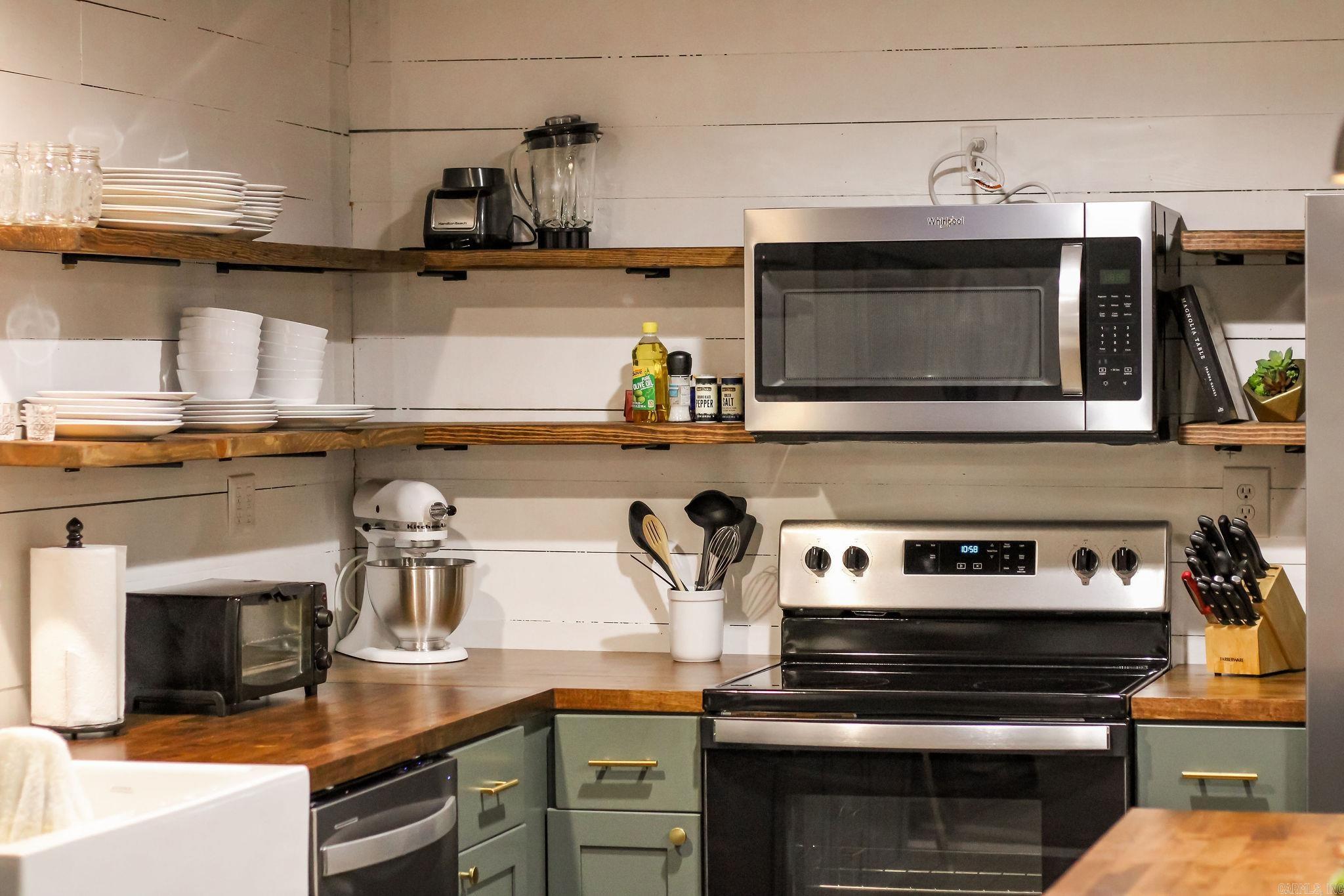 3204  Polk rd 44  Mena, AR