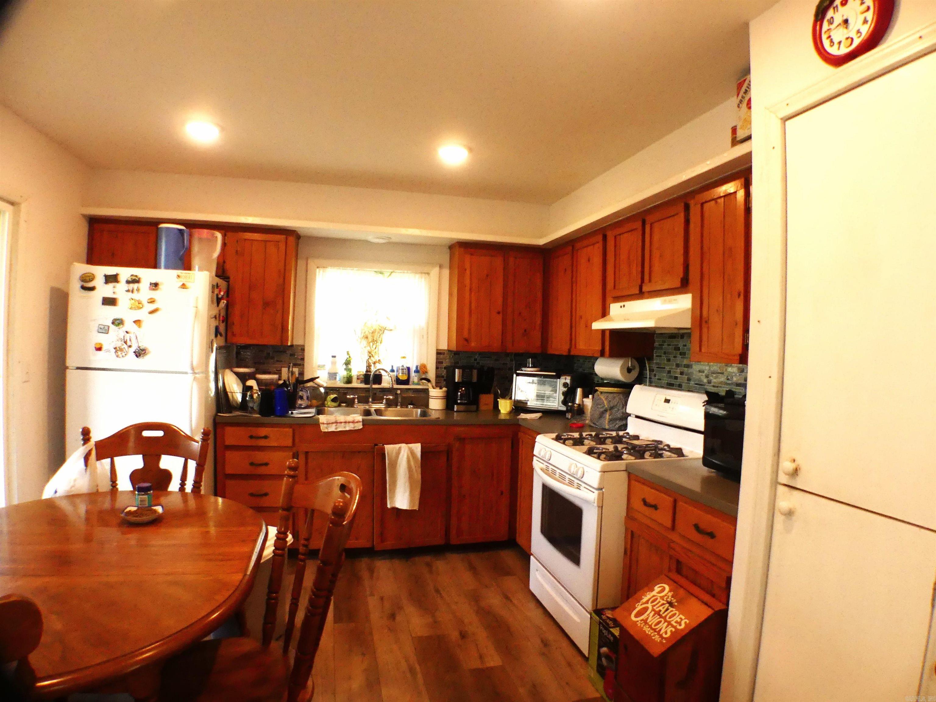 448 S Polk Road 41  Mena, AR