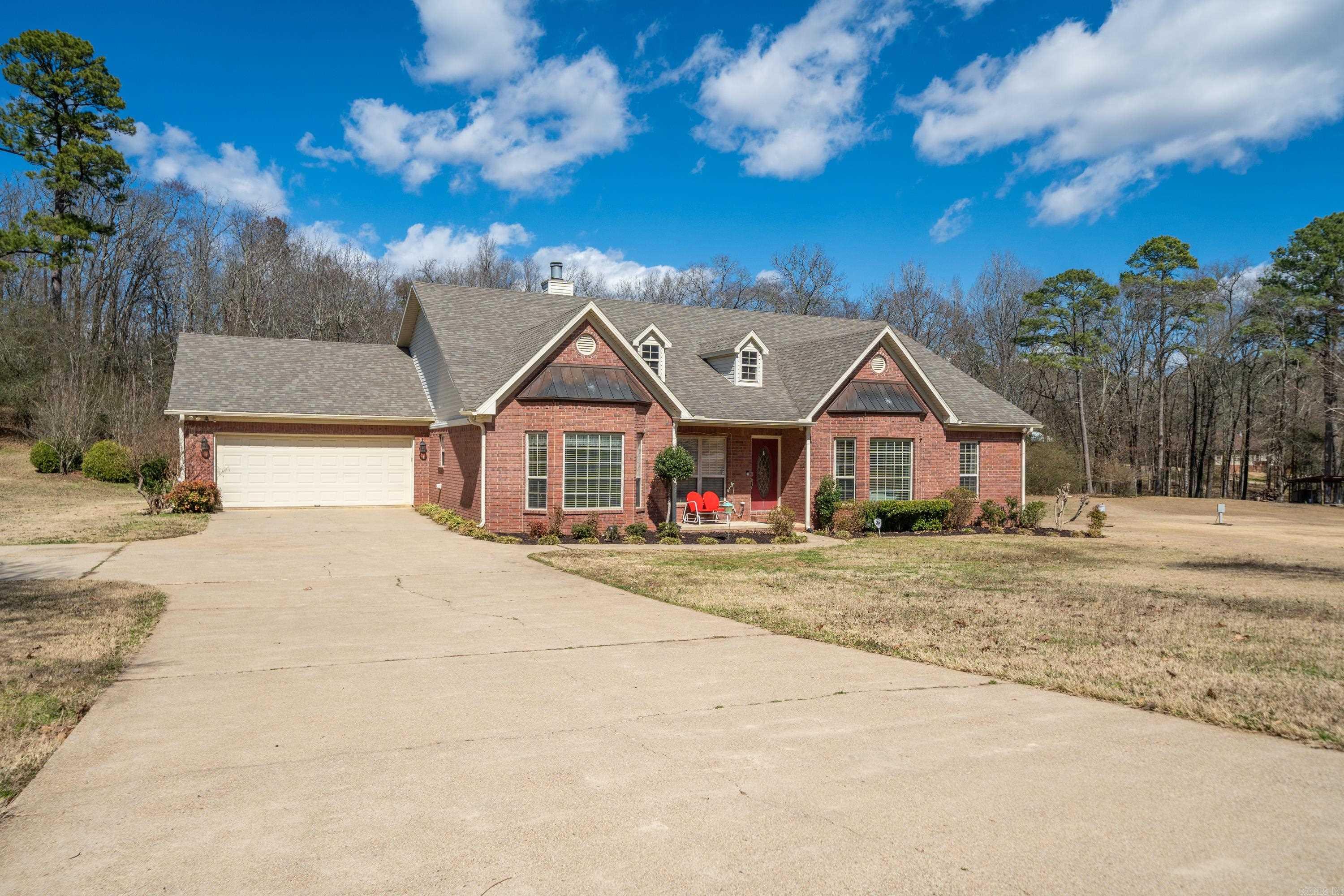 126  Bay Ridge  Hot Springs, AR