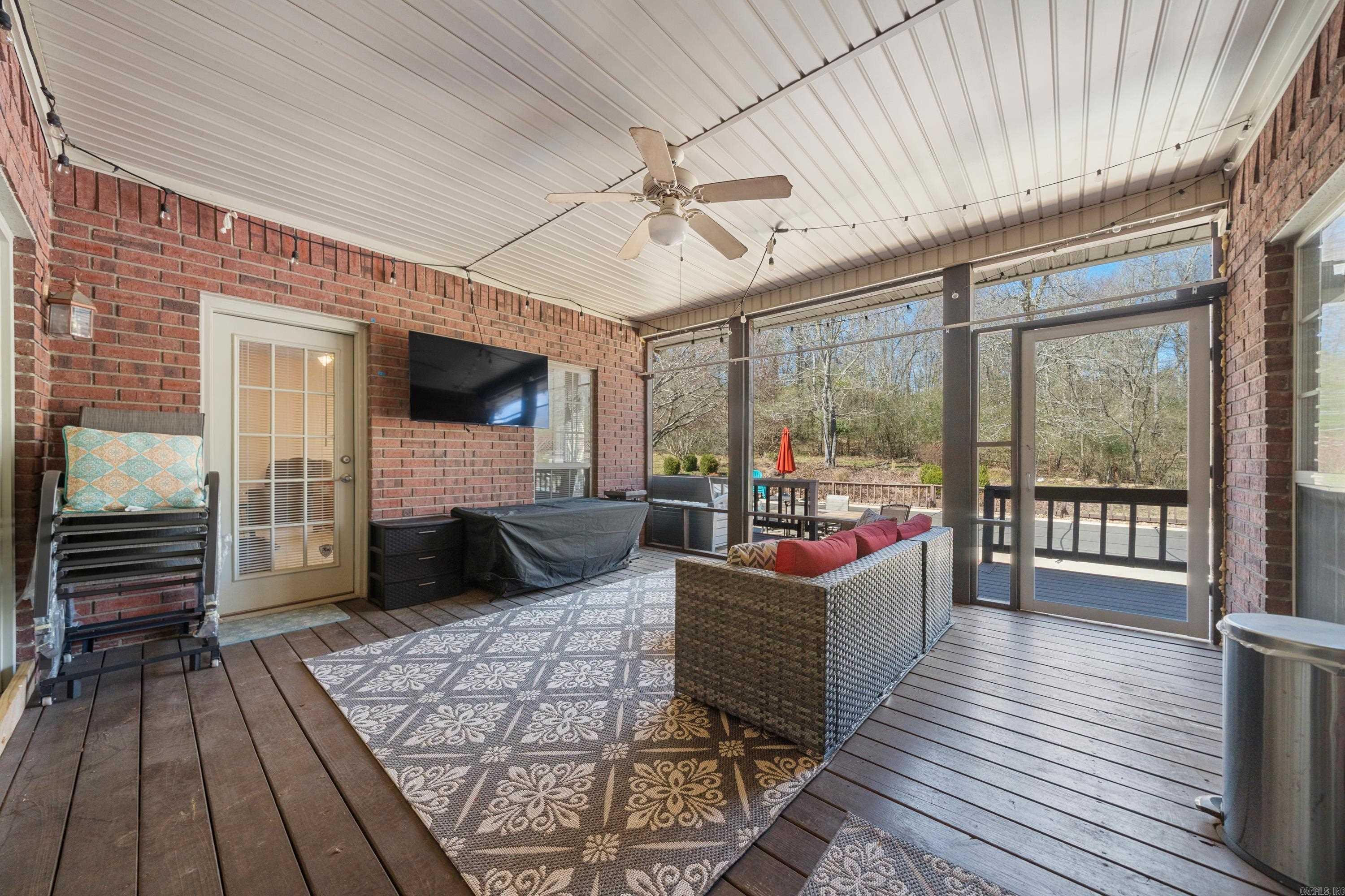 126  Bay Ridge  Hot Springs, AR