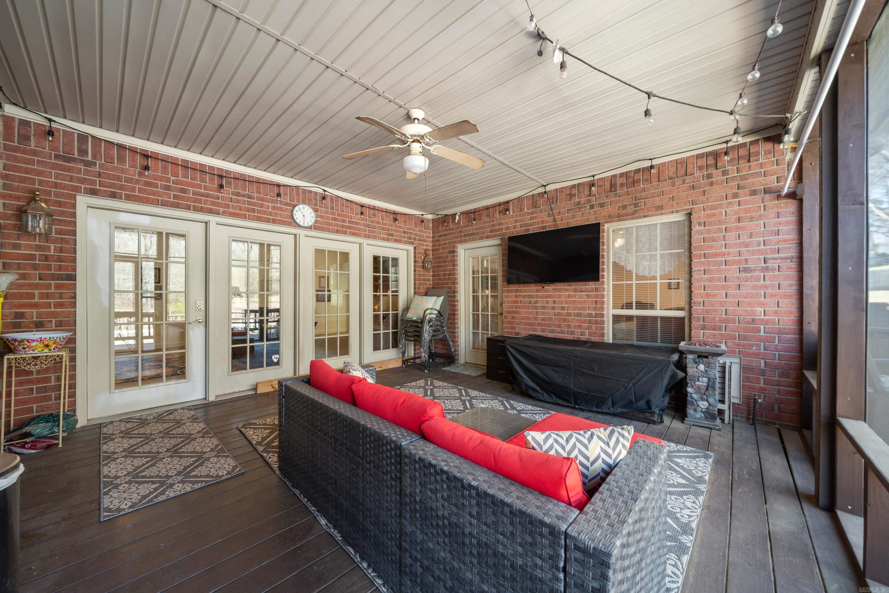 126  Bay Ridge  Hot Springs, AR
