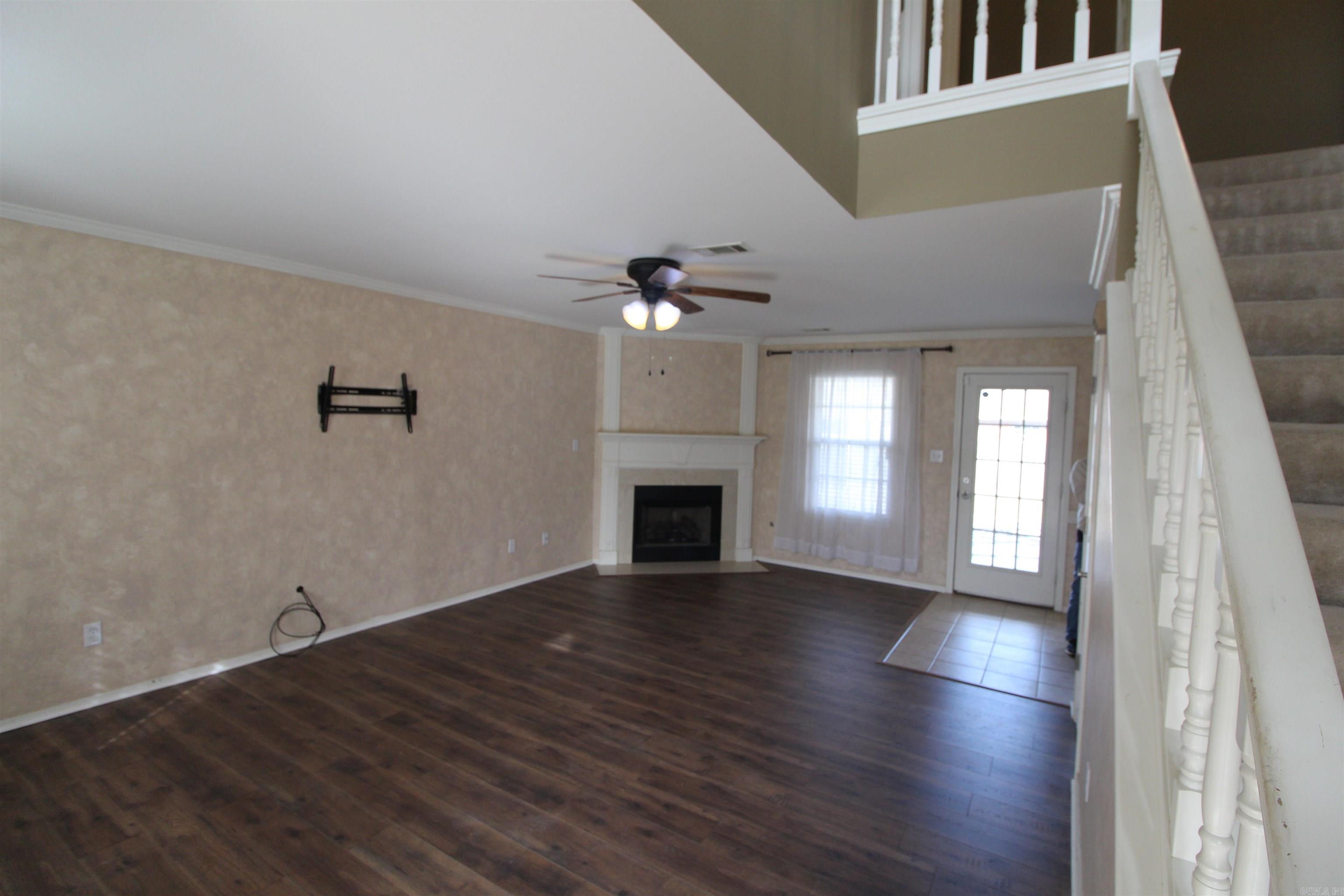 1715  Pleasant Pointe  Bryant, AR
