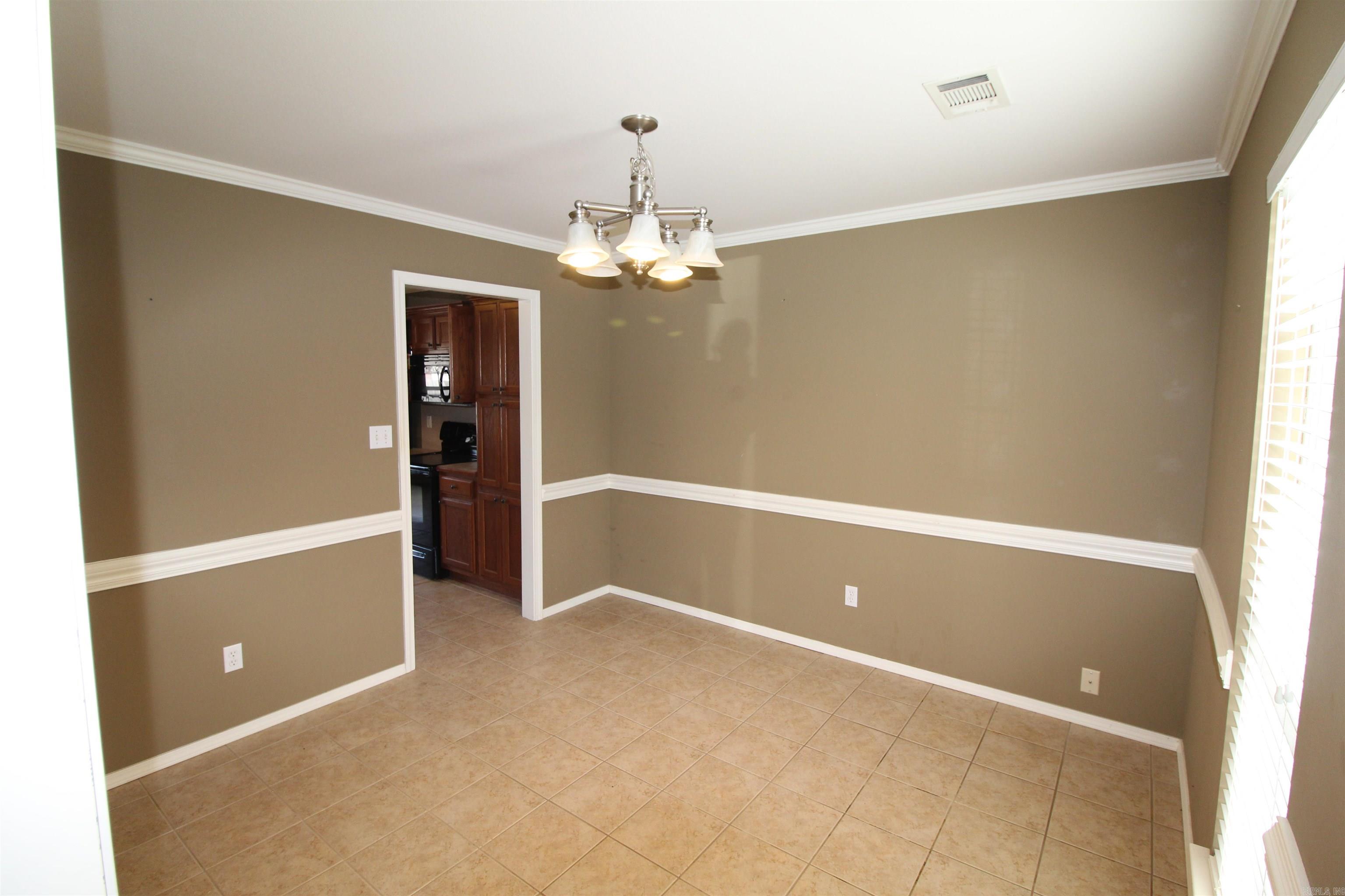 1715  Pleasant Pointe  Bryant, AR
