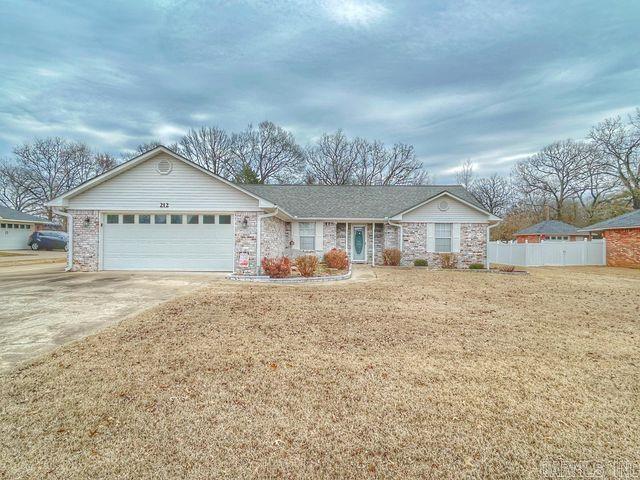 212  Cherokee Ln  Clarksville, AR