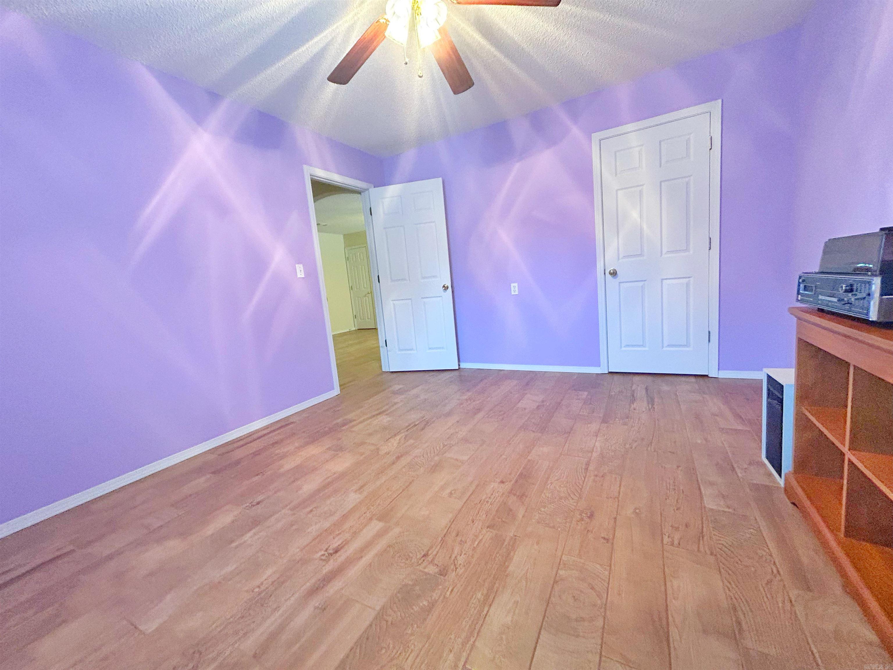 212  Cherokee Ln  Clarksville, AR