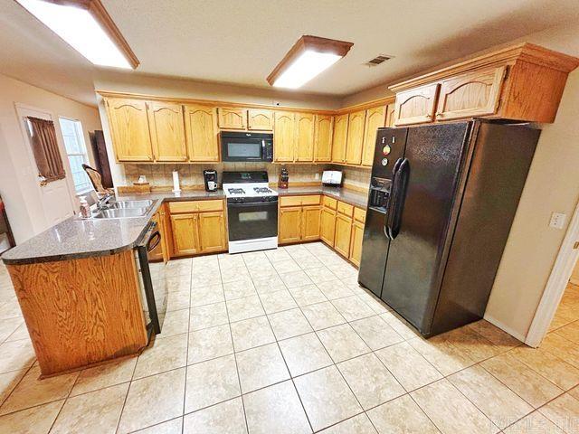 212  Cherokee Ln  Clarksville, AR